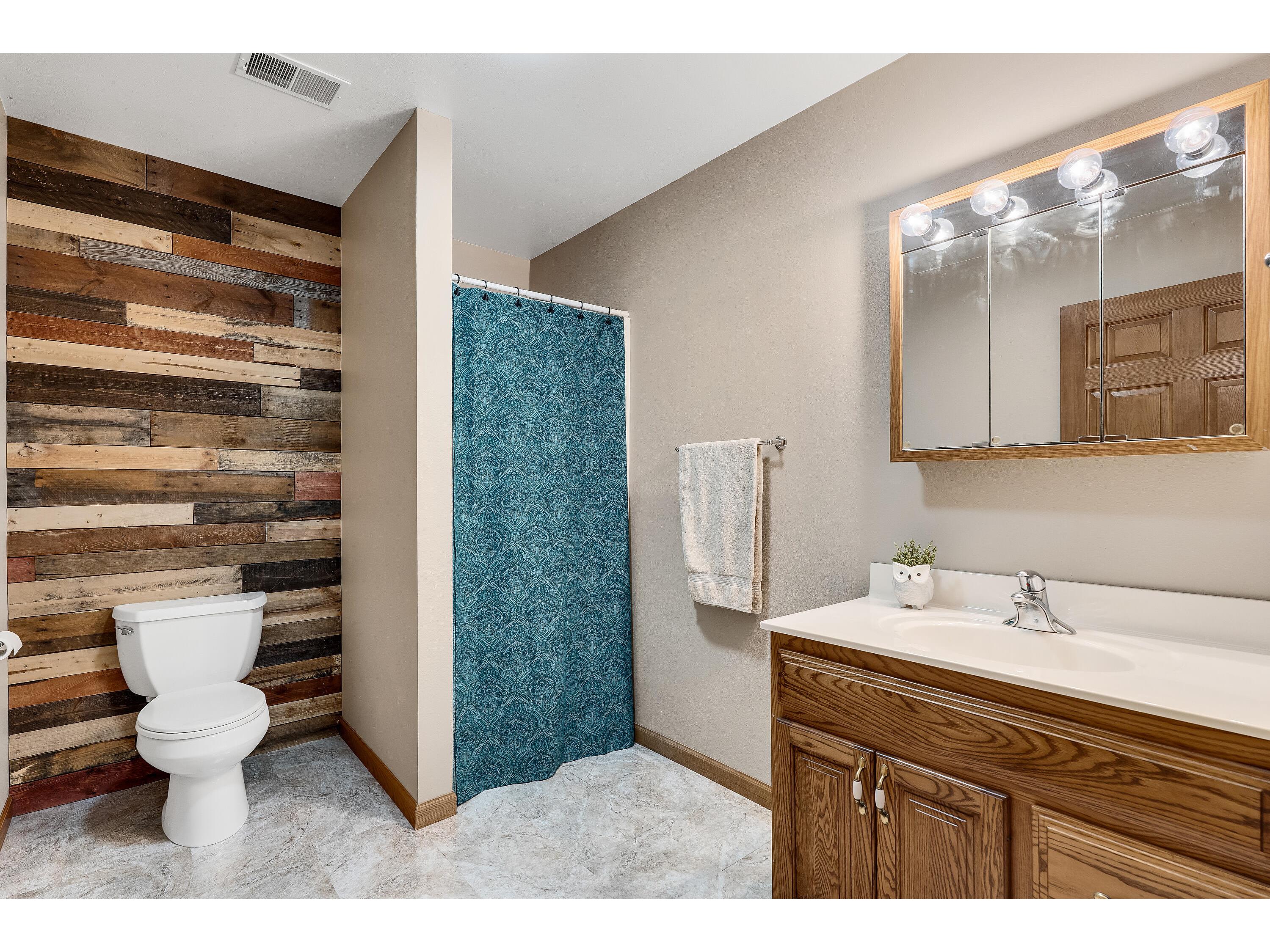 W20744 Hammer Gale WI 54630 1944793 image24