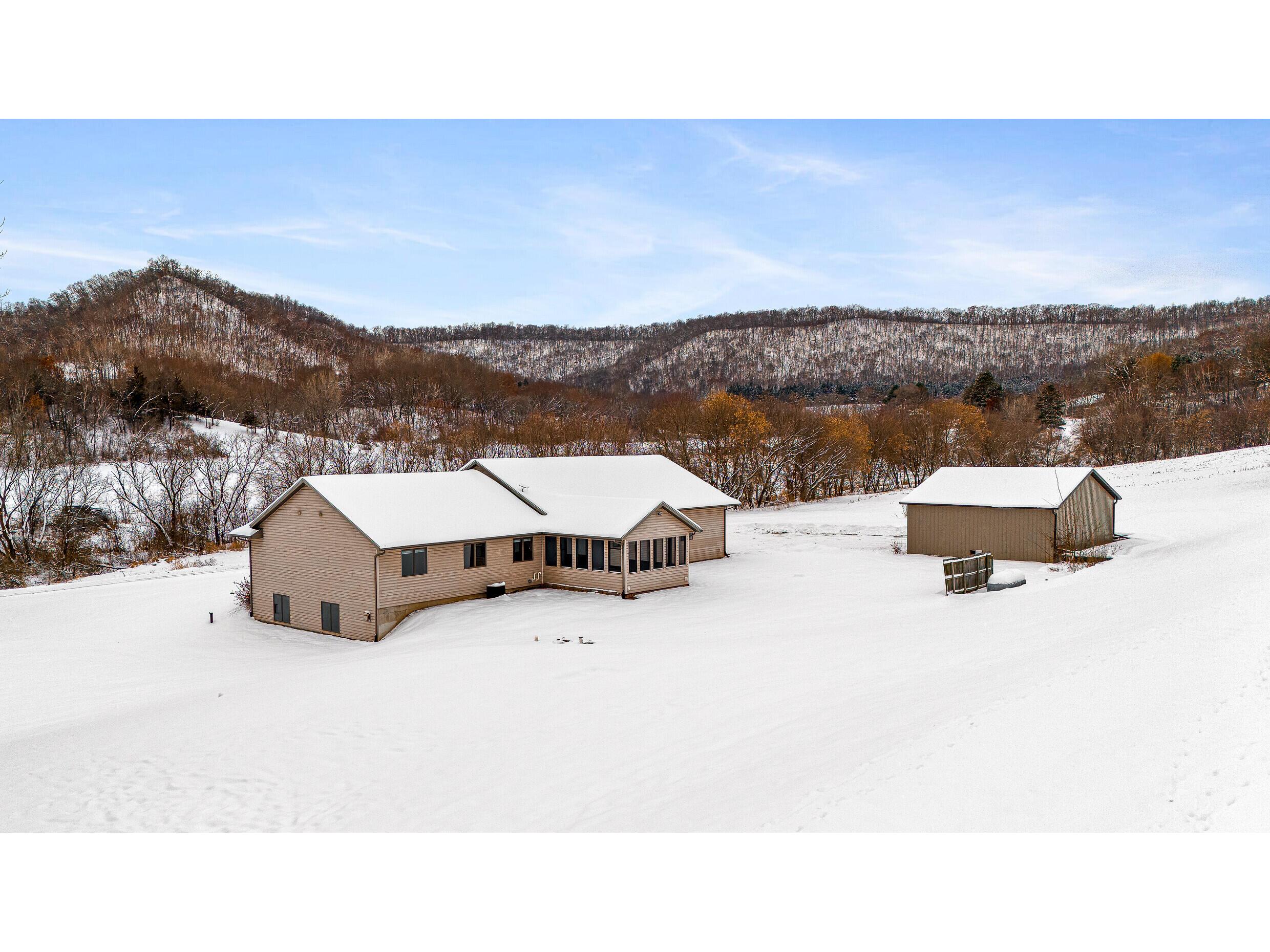 W20744 Hammer Gale WI 54630 1944793 image35