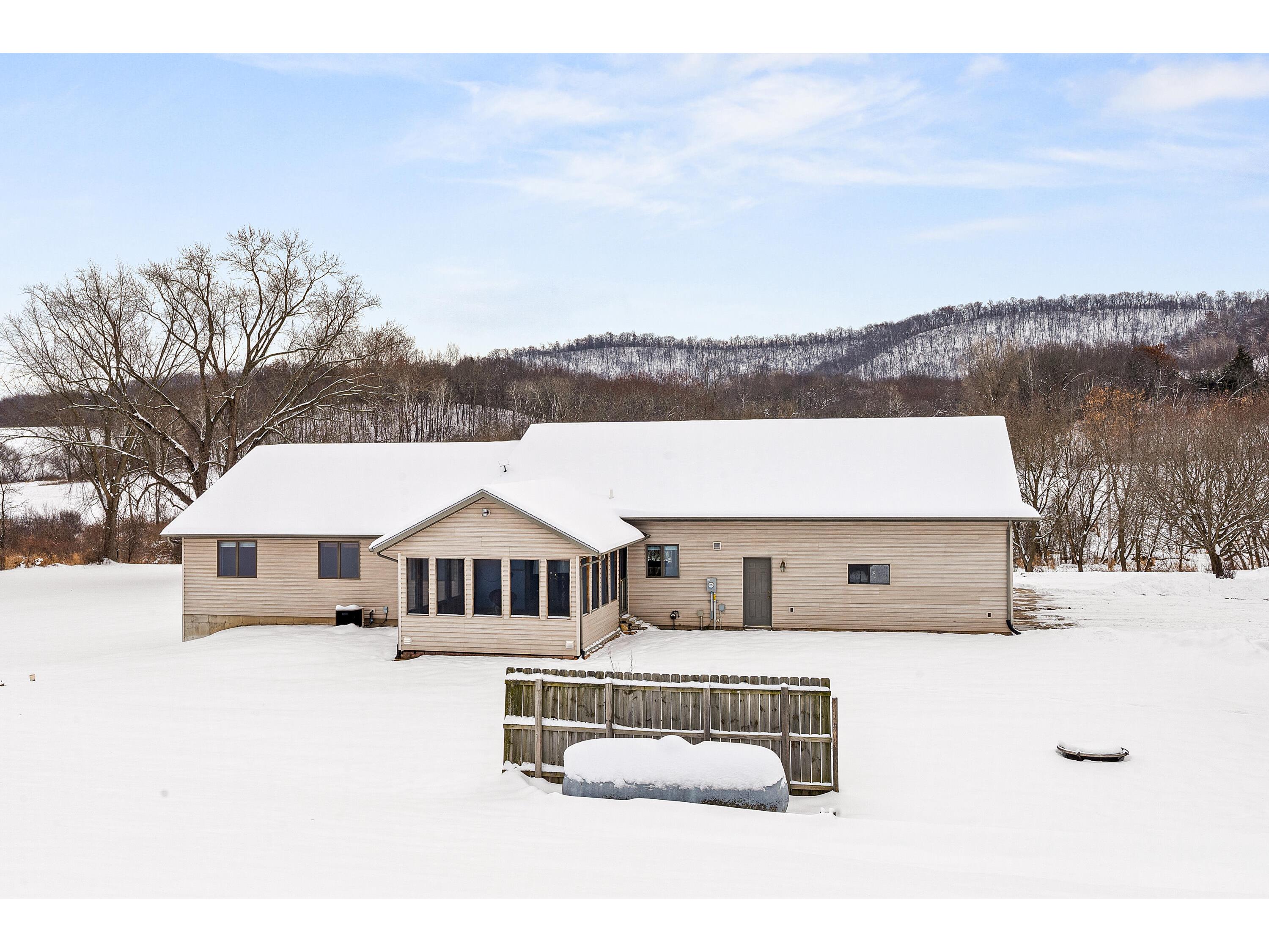 W20744 Hammer Gale WI 54630 1944793 image51