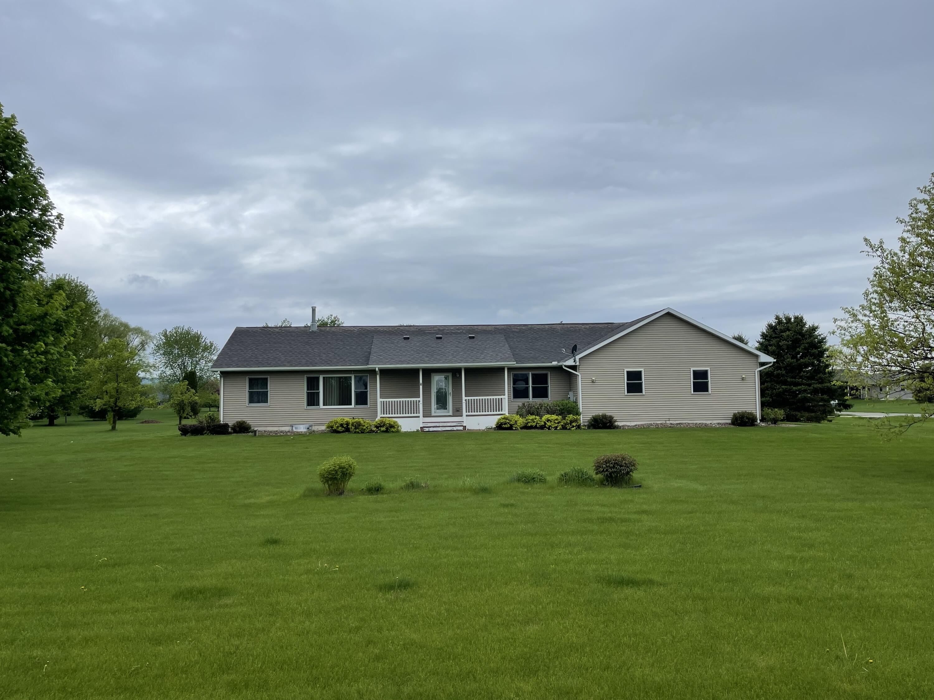 W21539 Coyote Caledonia WI 54661 1832386 image1