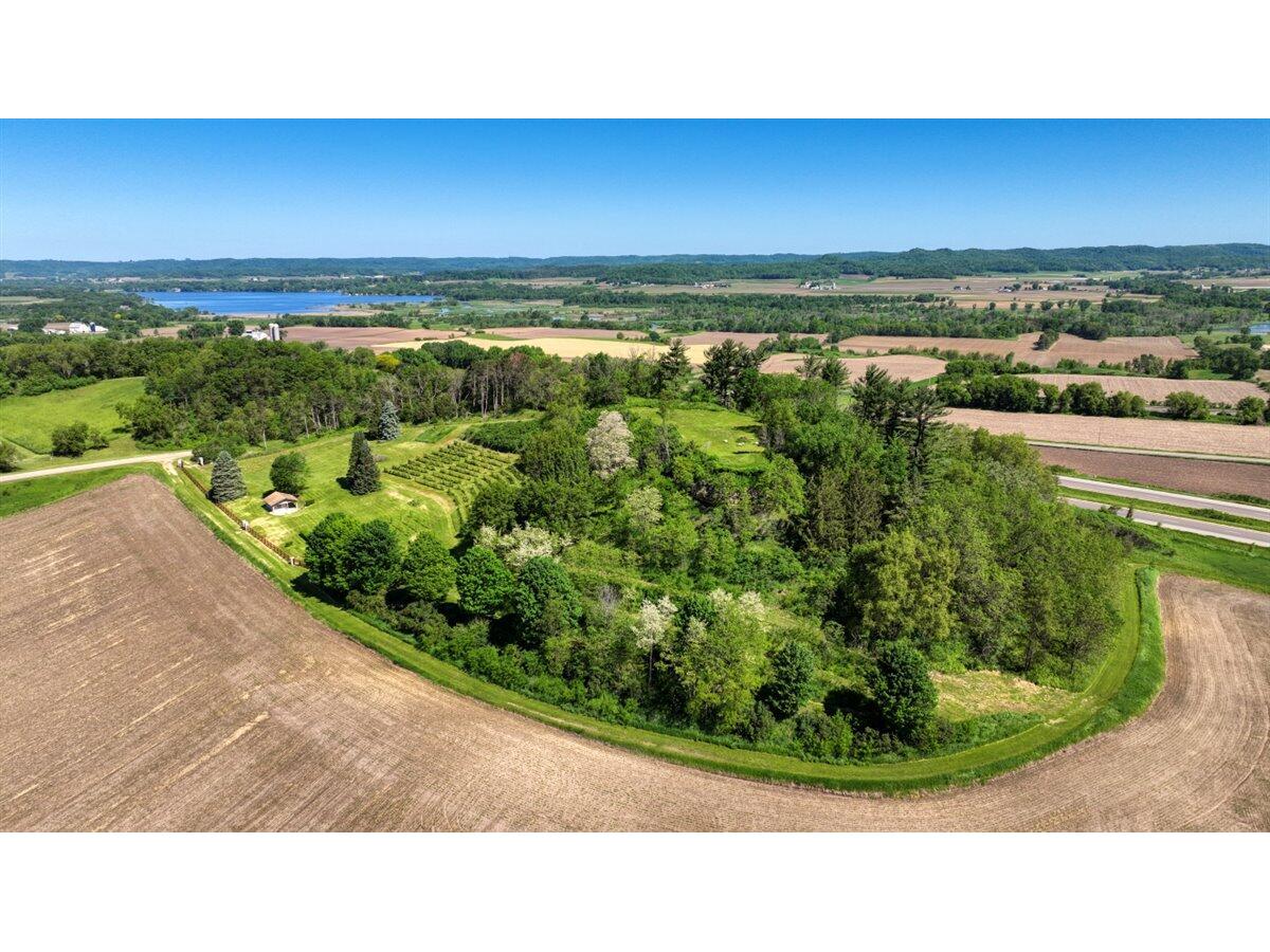 W2398 Davis Rd Bangor WI 54669 1877031 image1
