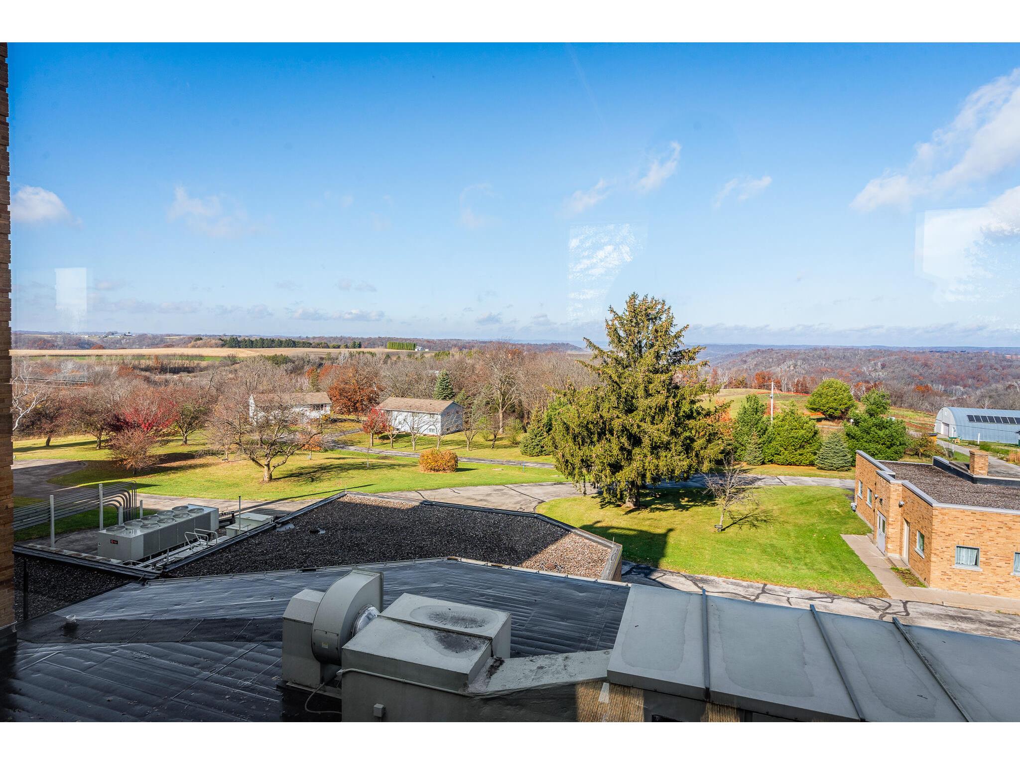 W2658 State Road 33 Greenfield WI 54601 1902543 image17