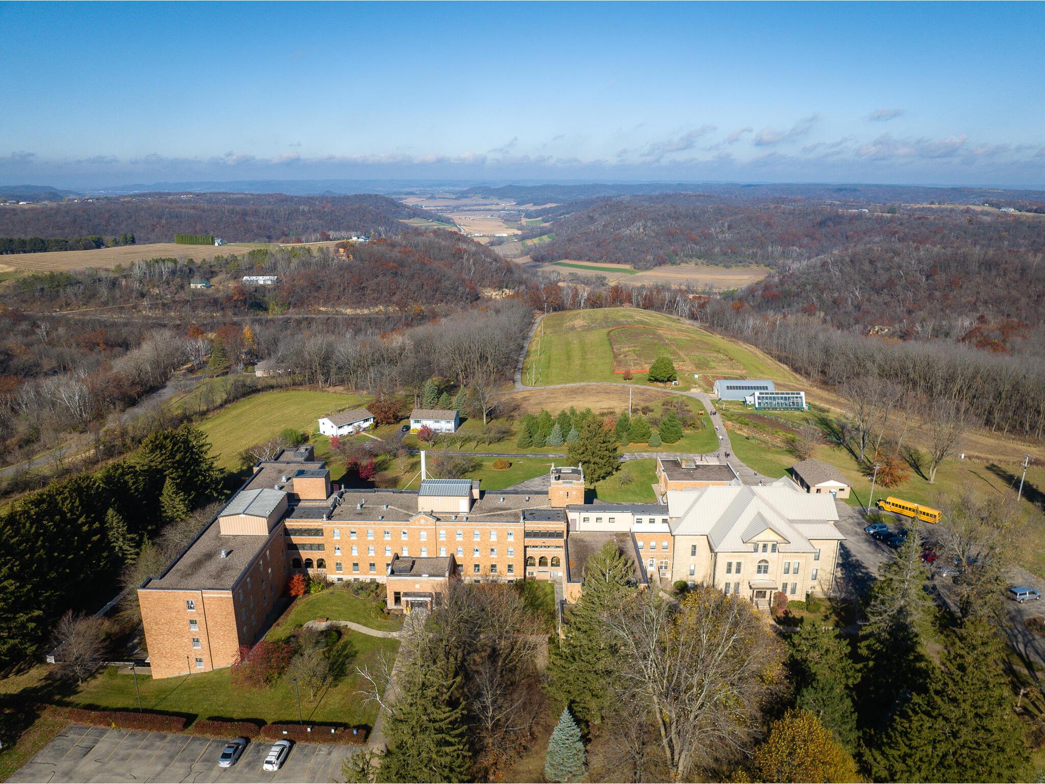 W2658 State Road 33 Greenfield WI 54601 1902543 image4