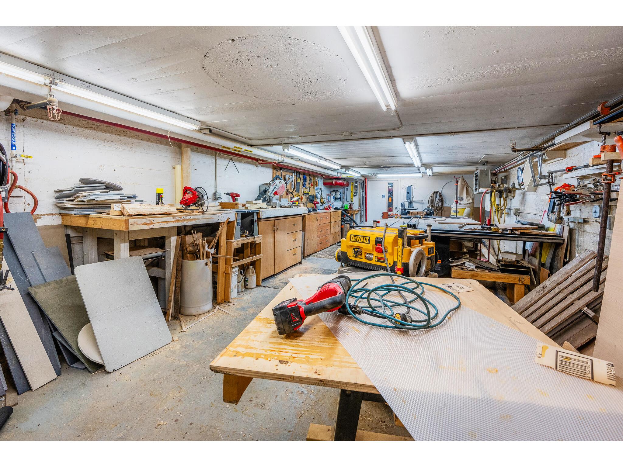 W2658 State Road 33 Greenfield WI 54601 1902543 image60