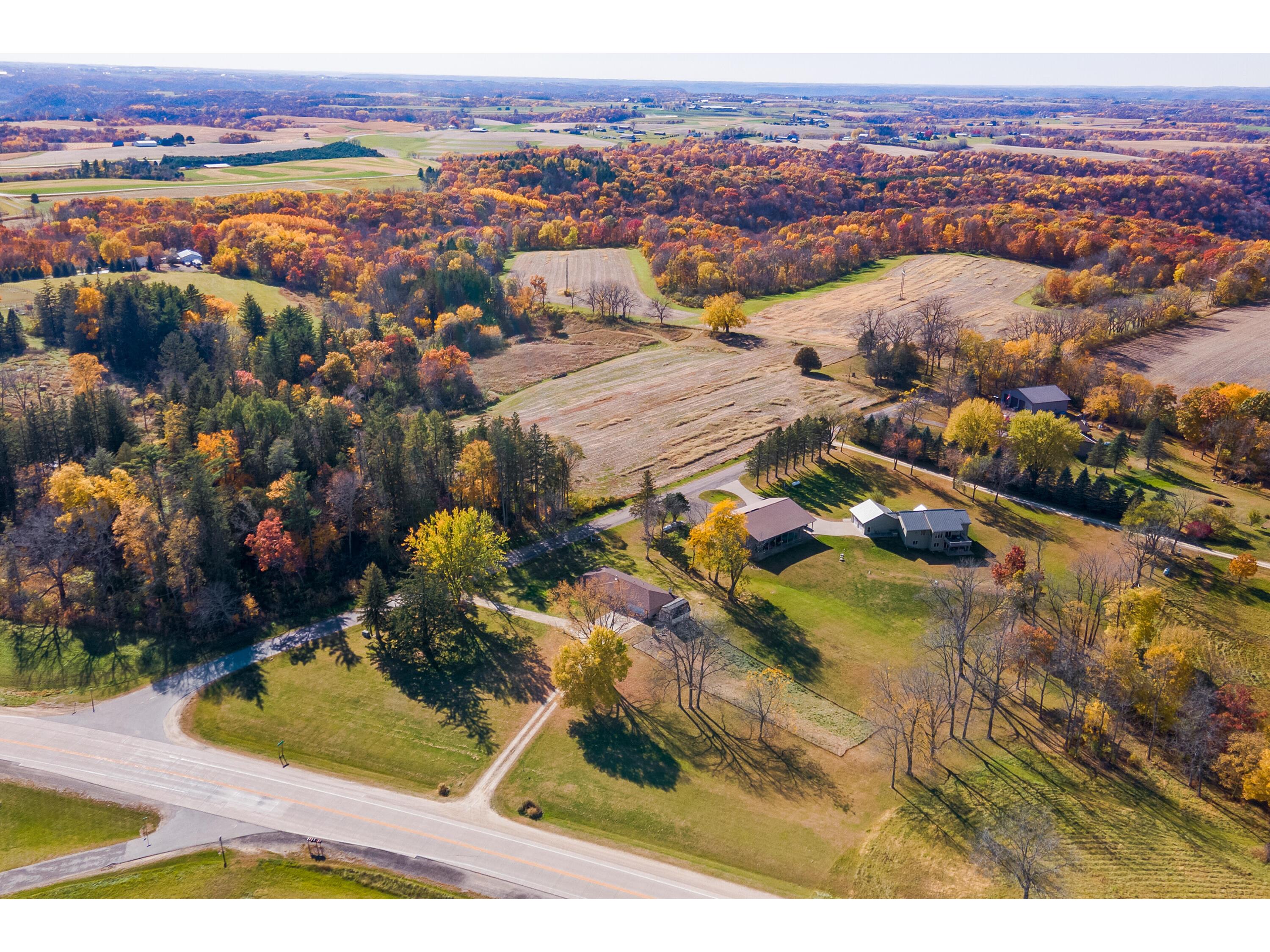 W3607 US Highway 14/61 Greenfield WI 54623 1897451 image1