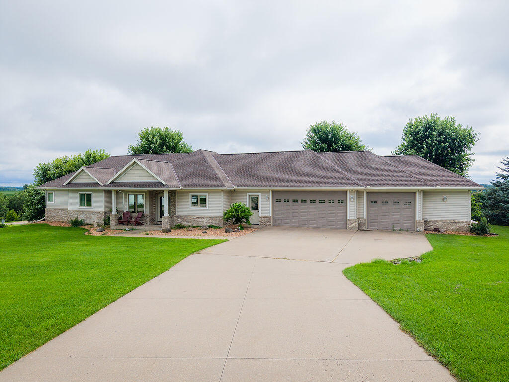 W3769 Highland Greenfield WI 54601 1927292 image1