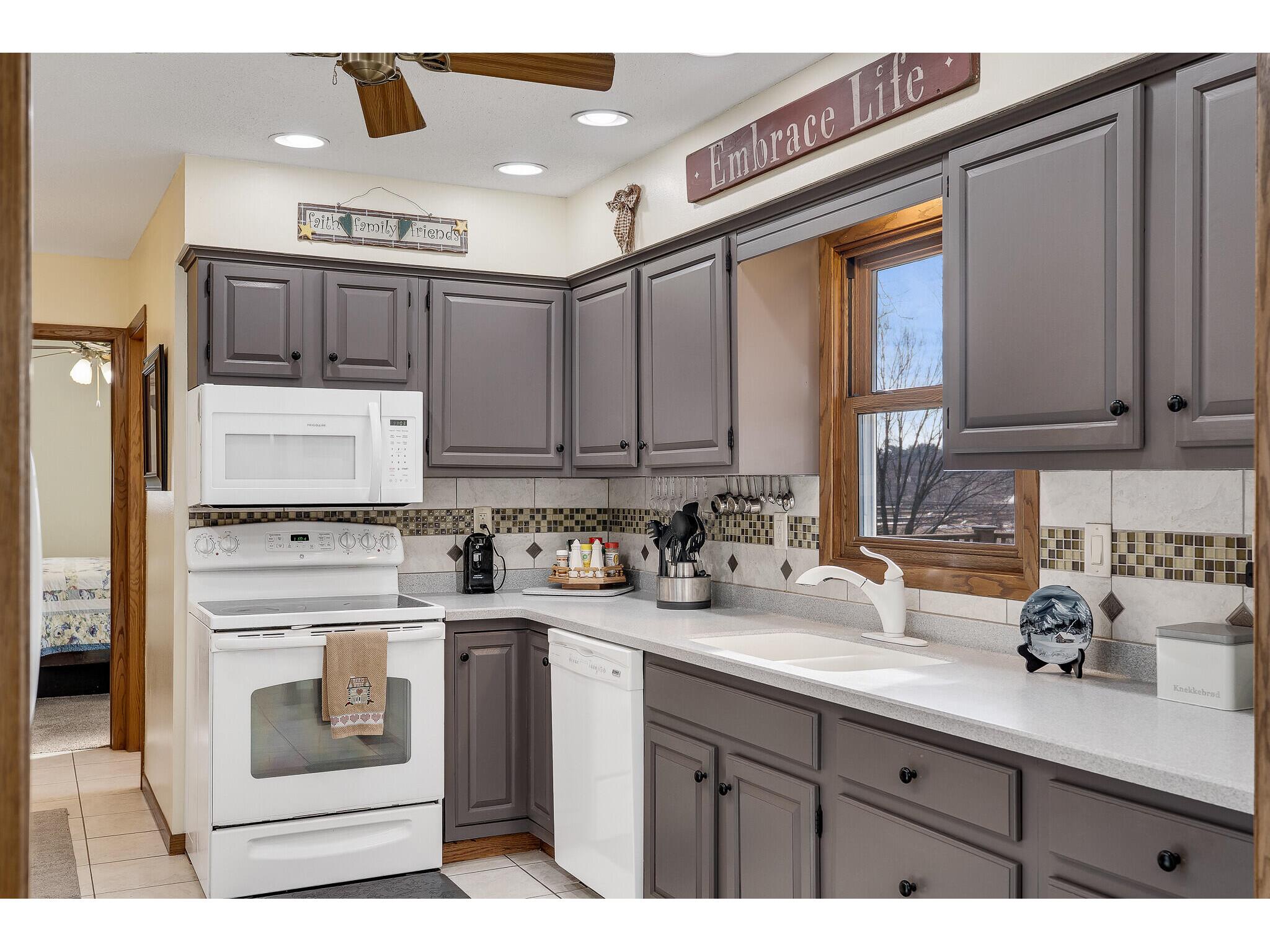 W3849 US Highway 14/61 Greenfield WI 54623 1956665 image32