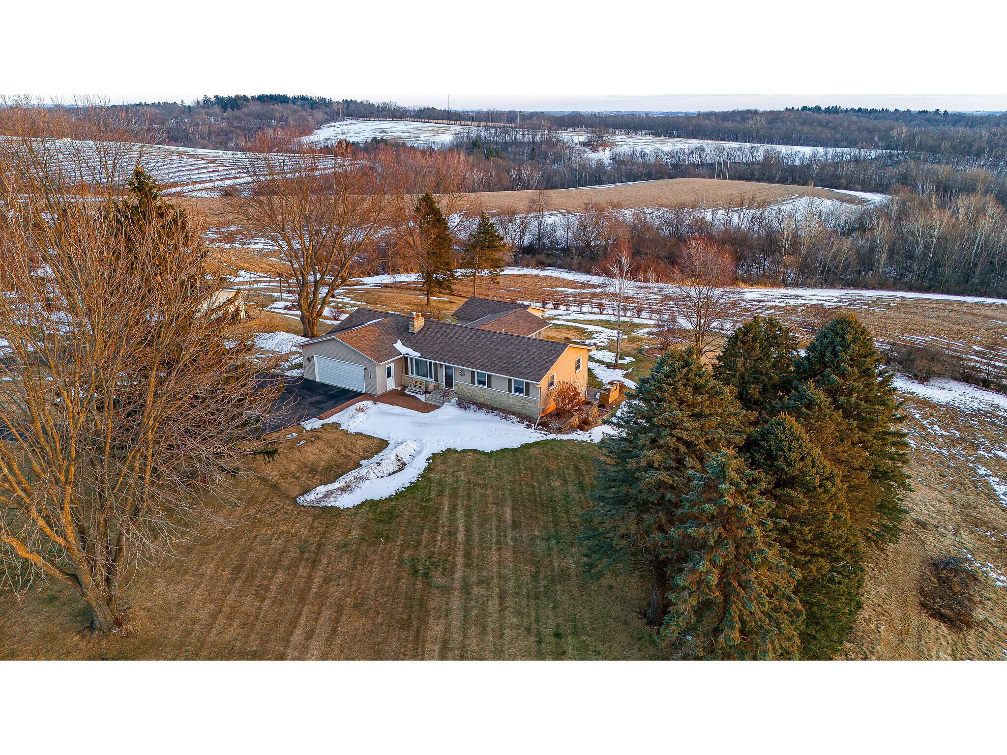 W3849 US Highway 14/61 Greenfield WI 54623 1956665 image6