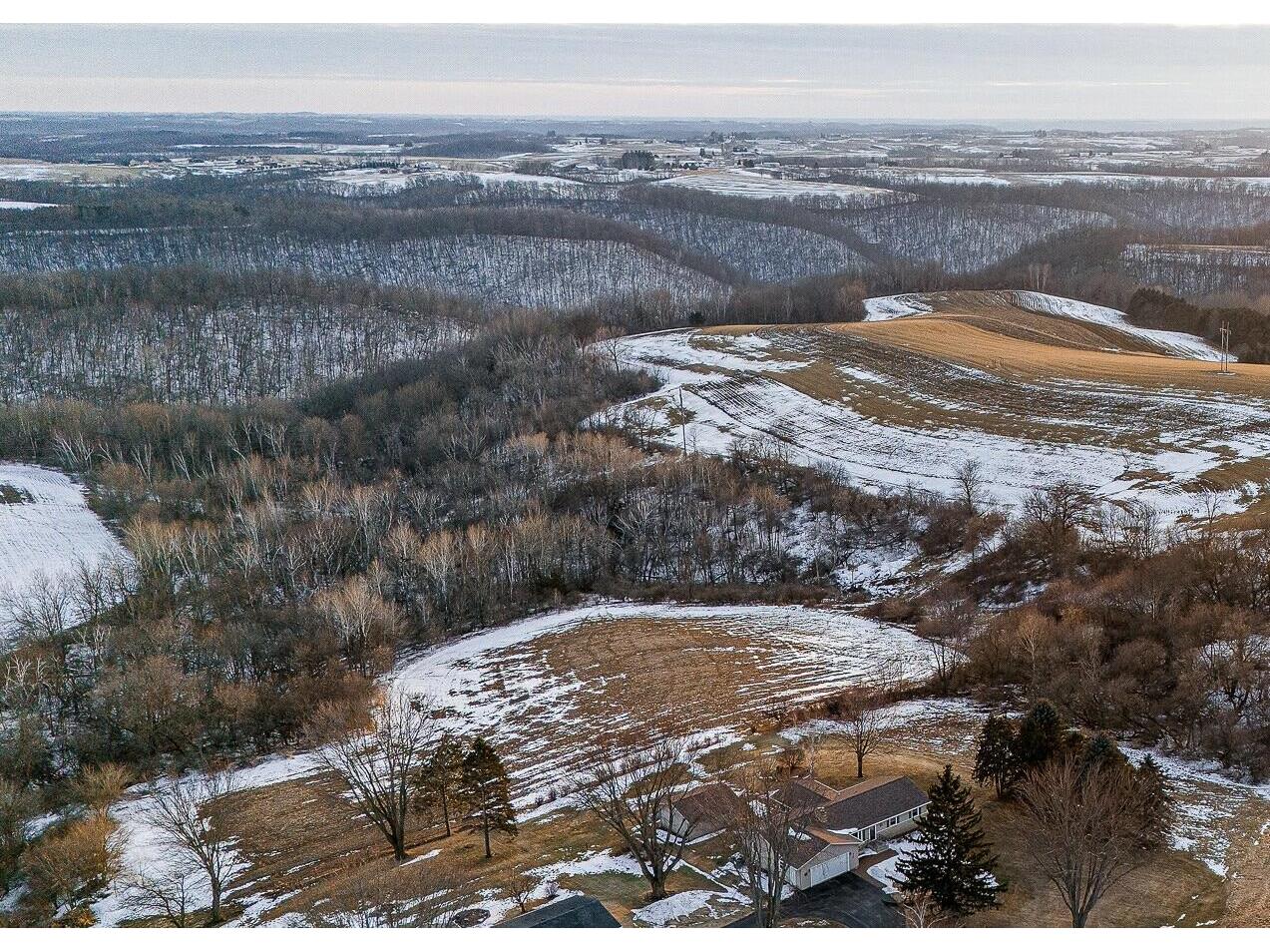 W3849 US Highway 14/61 Greenfield WI 54623 1956665 image64