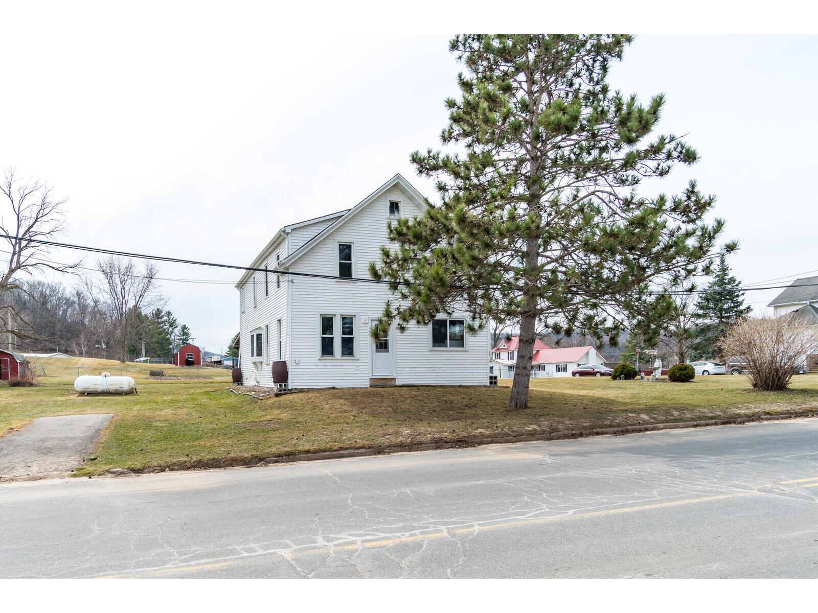 W3865 County Road De Farmington WI 54644 1962128 image1