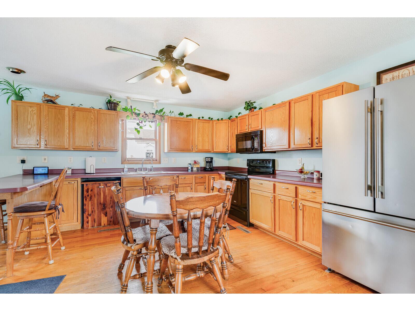 W3865 County Road De Farmington WI 54644 1962128 image2