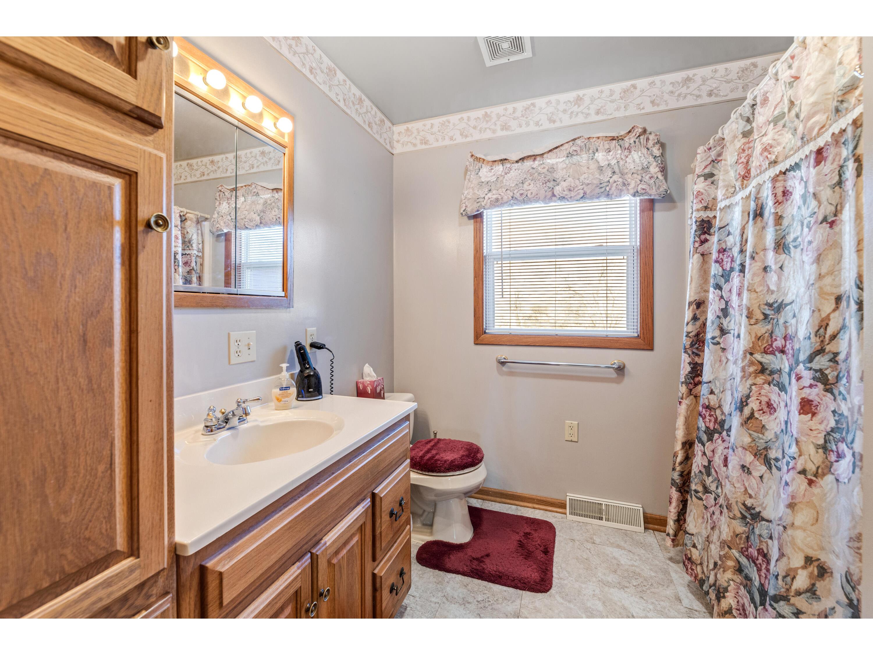 W394 Bluff Siding Buffalo WI 54629 1954647 image17