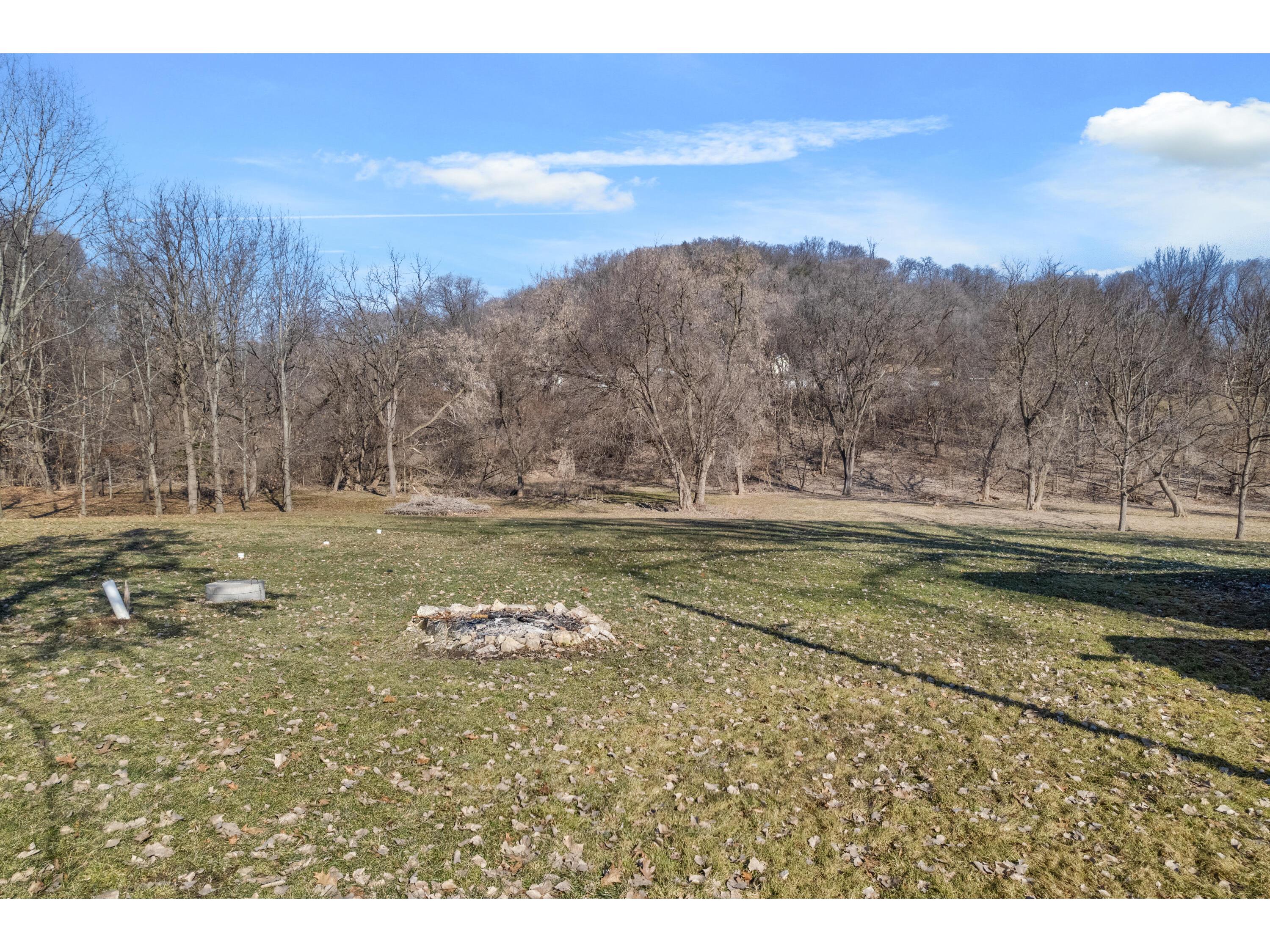 W394 Bluff Siding Buffalo WI 54629 1954647 image29