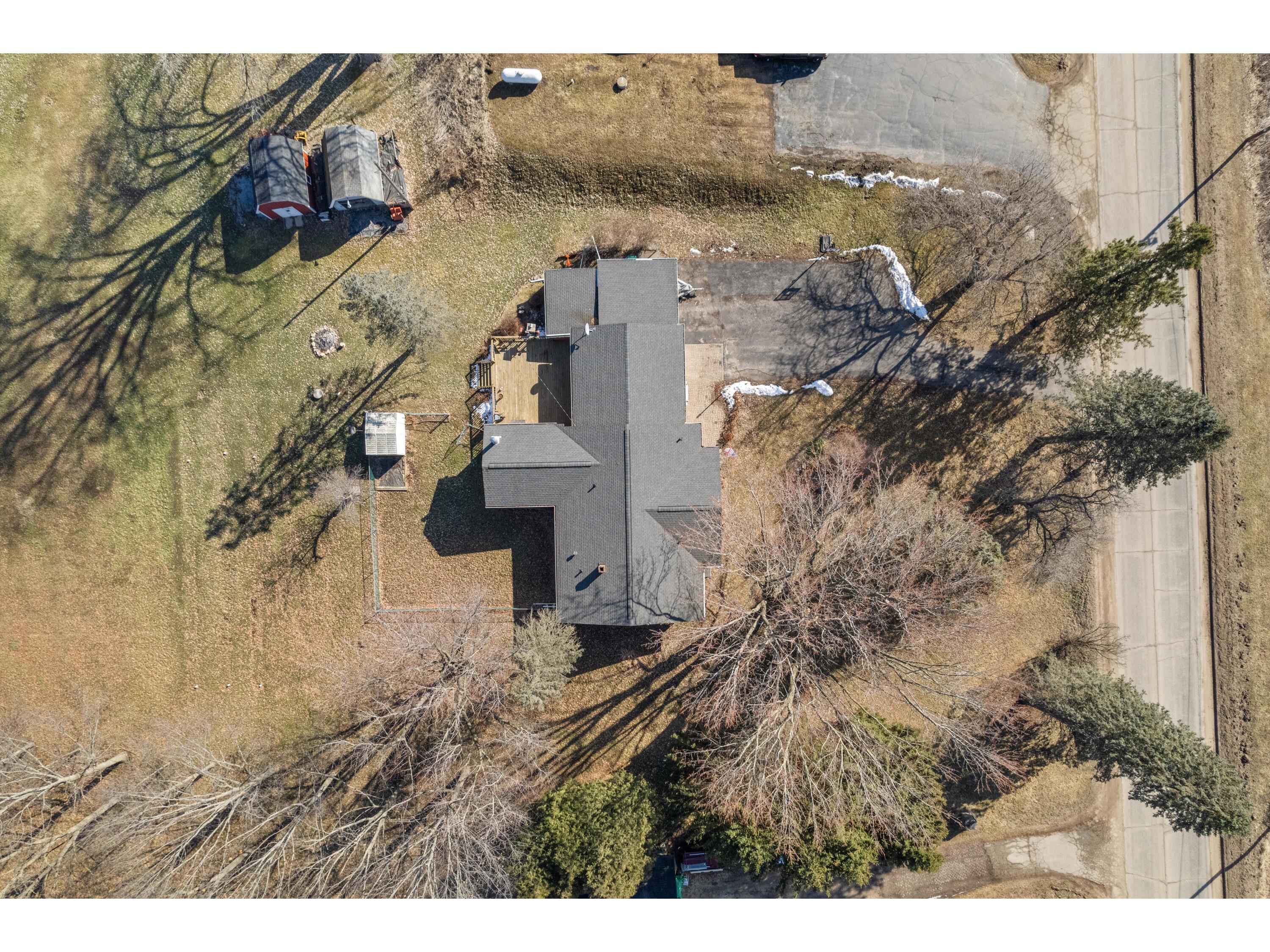 W394 Bluff Siding Buffalo WI 54629 1954647 image34