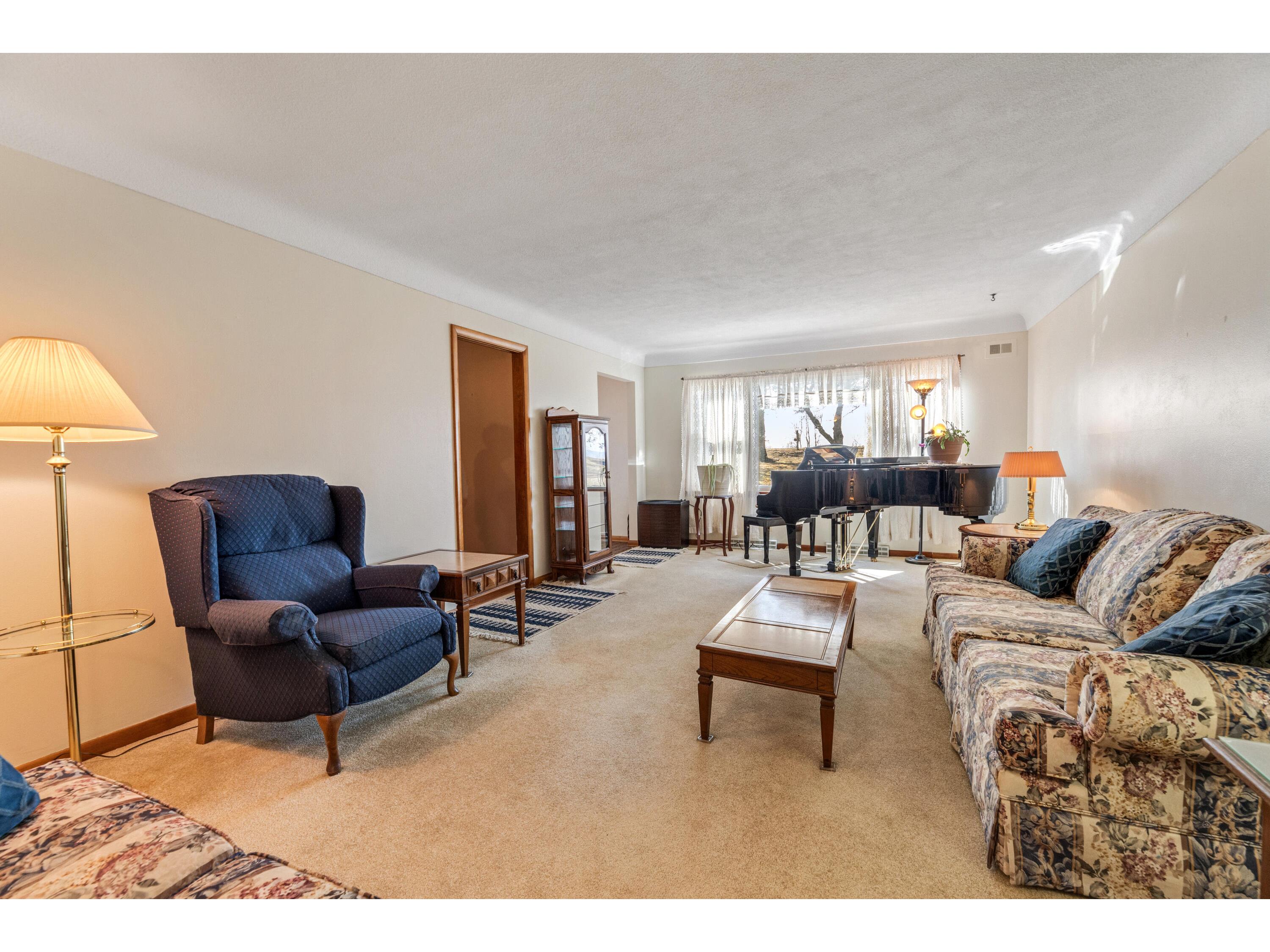 W394 Bluff Siding Buffalo WI 54629 1954647 image6