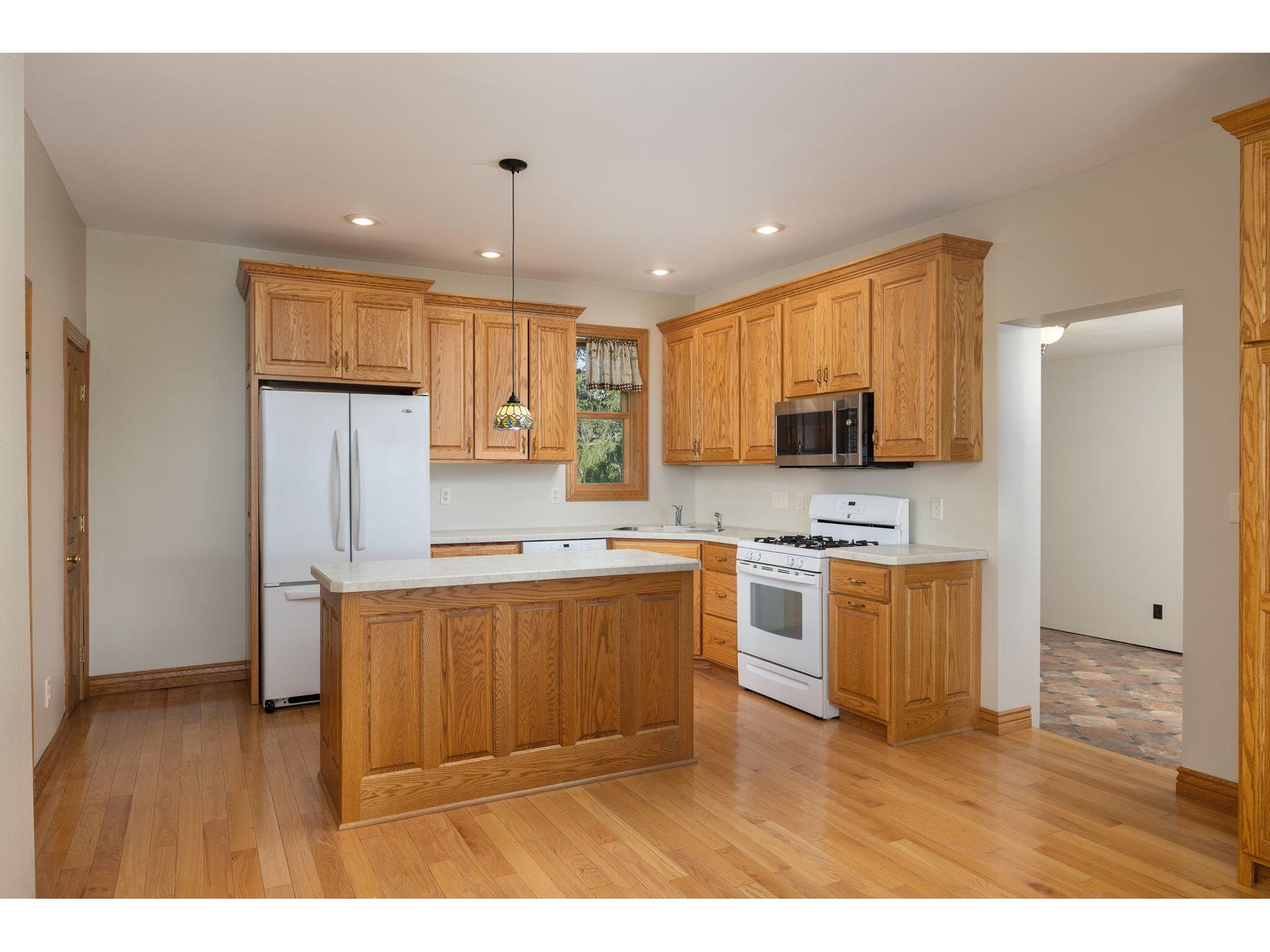 W4844 State Road 33 Shelby WI 54601 1937499 image3