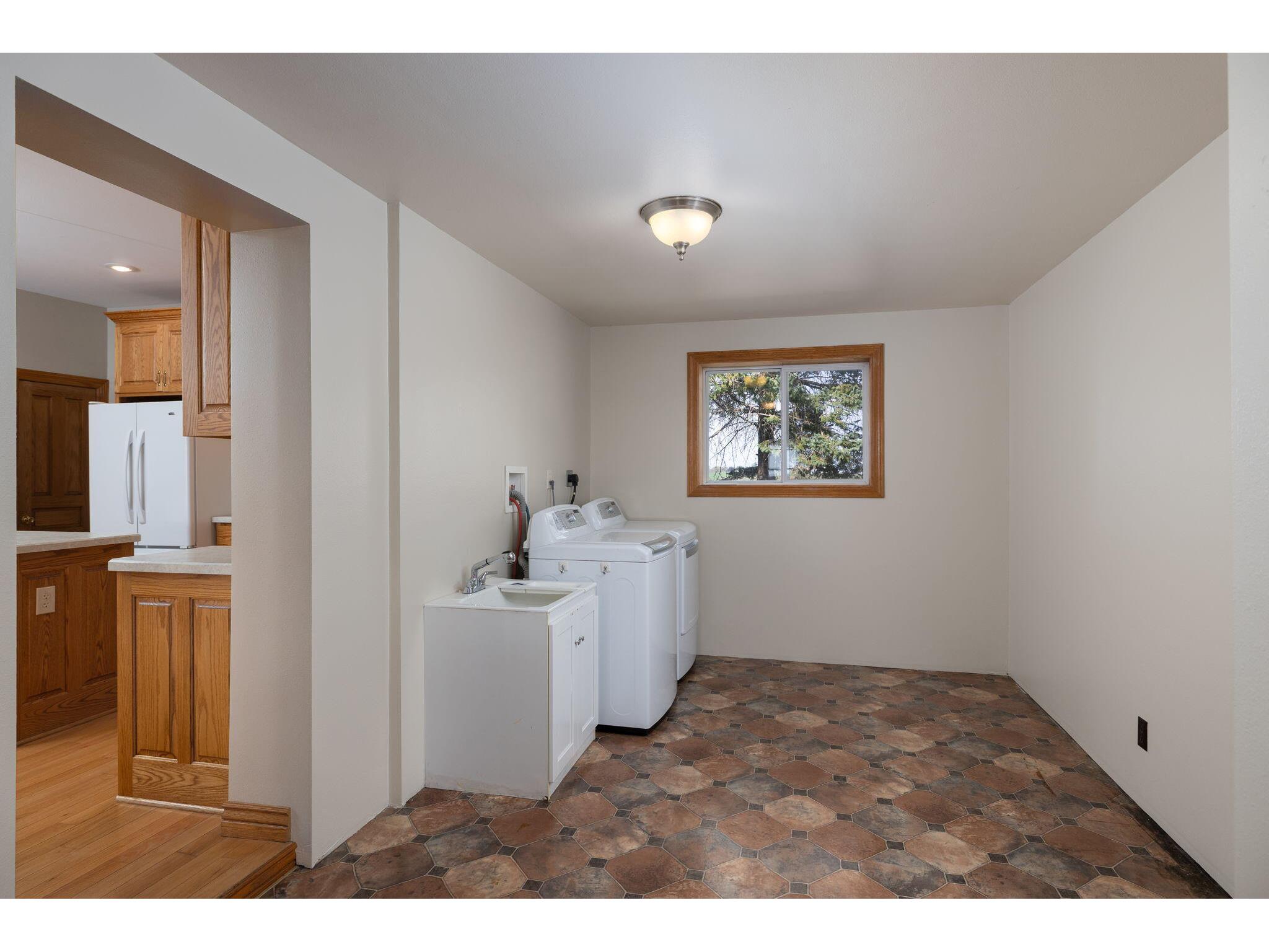 W4844 State Road 33 Shelby WI 54601 1937499 image7