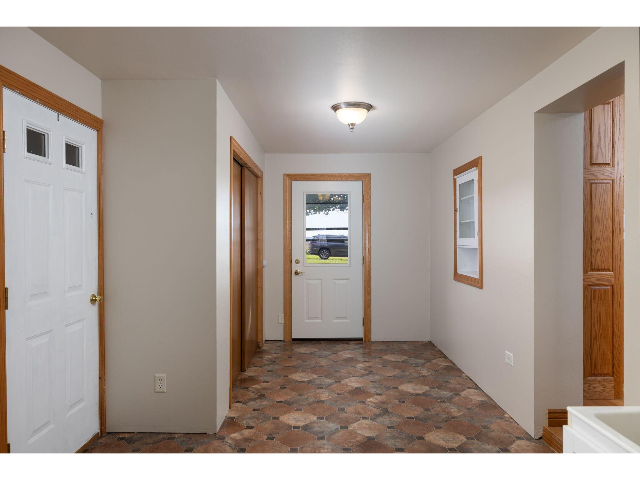 W4844 State Road 33 Shelby WI 54601 1937499 image8