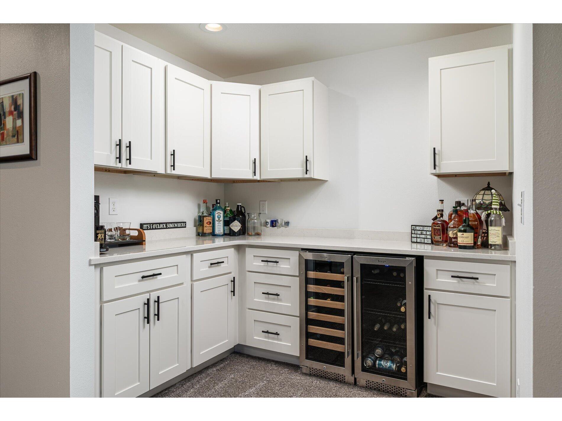 W4944 Battlestone Station #22 Shelby WI 54601 1965613 image21