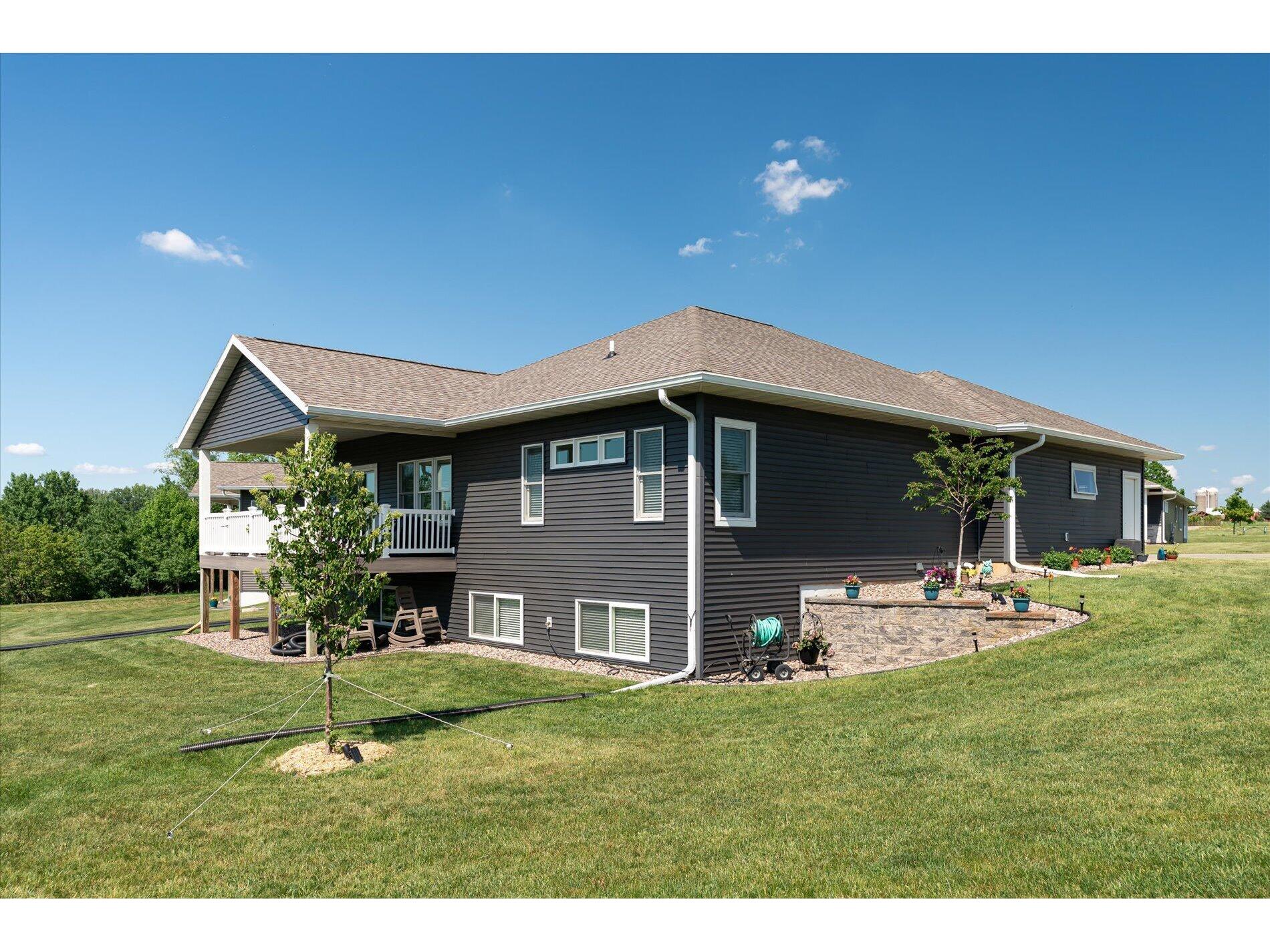 W4944 Battlestone Station #22 Shelby WI 54601 1965613 image23