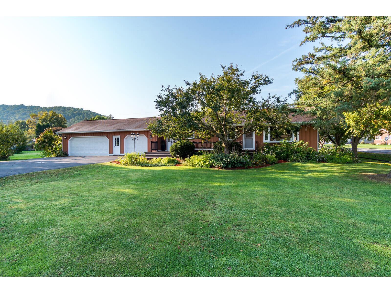 W4945 Harvest Shelby WI 54601 1935789 image1