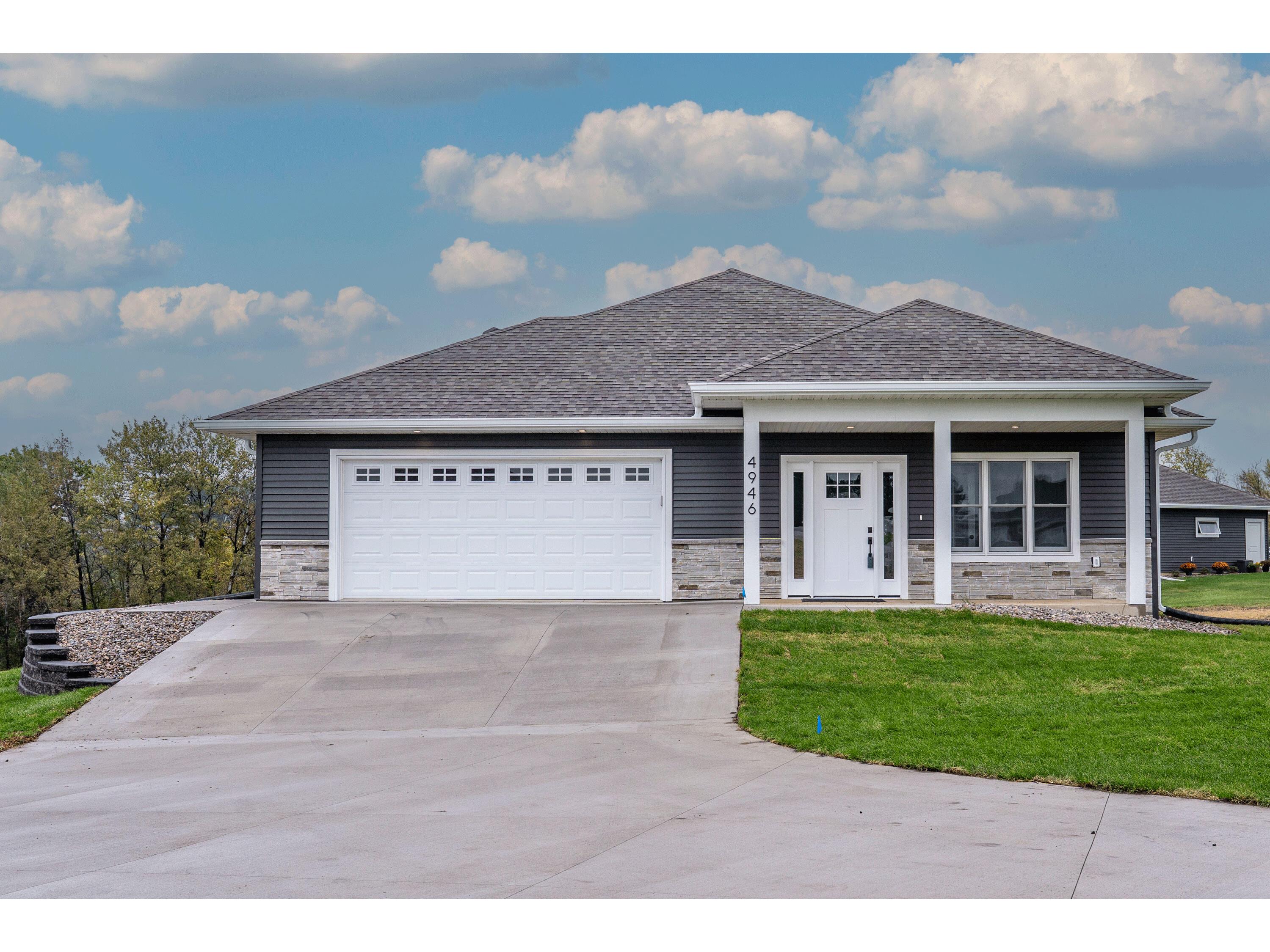 W4946 Battlestone Station #23 Shelby WI 54601 1939725 image1