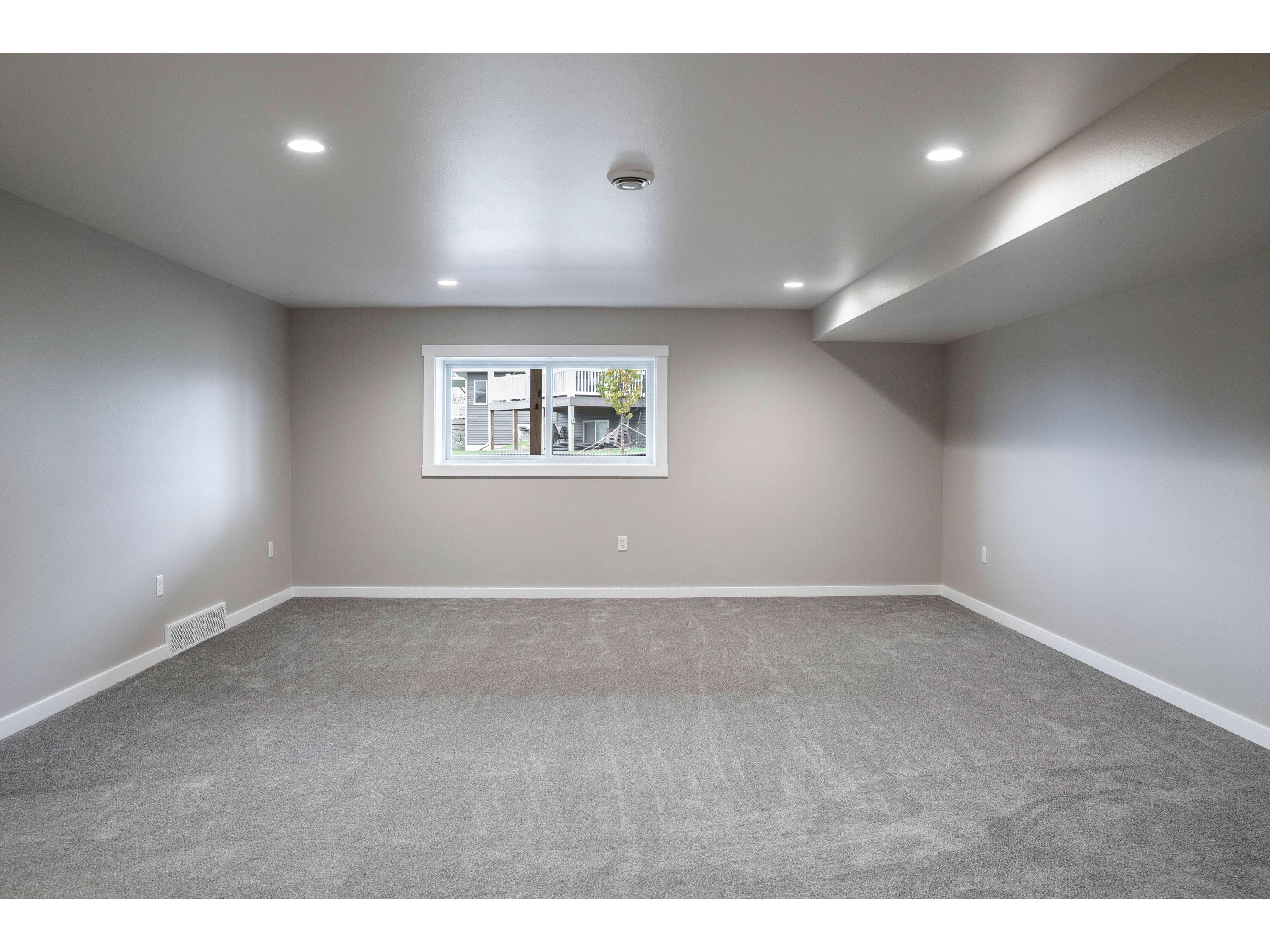 W4946 Battlestone Station #23 Shelby WI 54601 1939725 image20