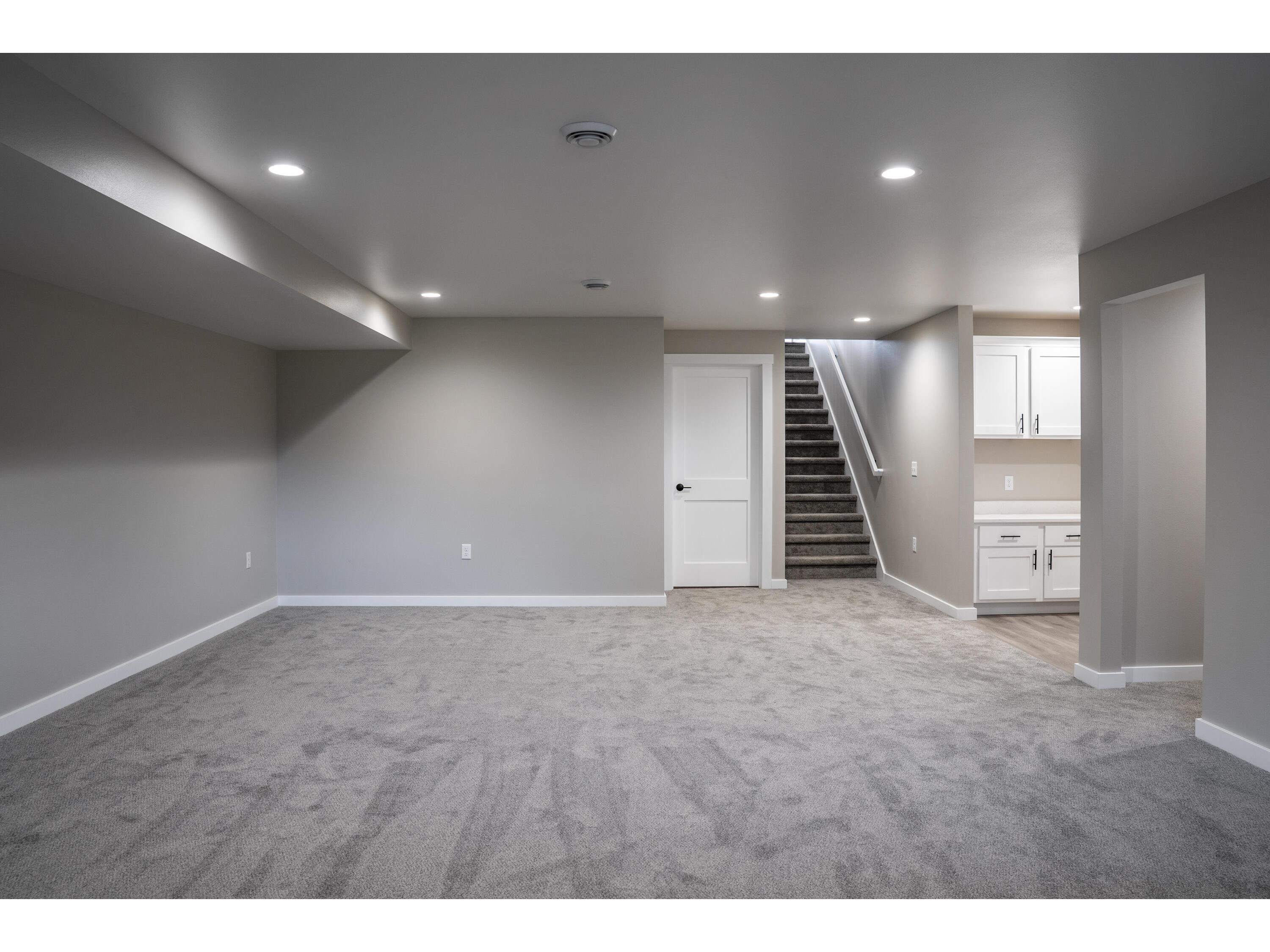 W4946 Battlestone Station #23 Shelby WI 54601 1939725 image21