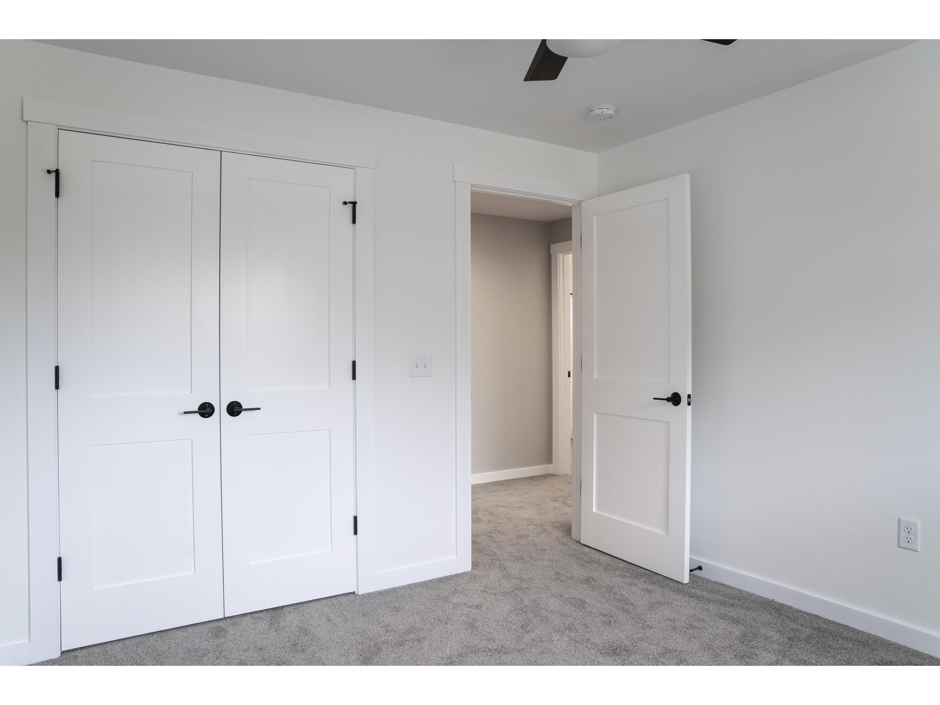 W4946 Battlestone Station #23 Shelby WI 54601 1939725 image24