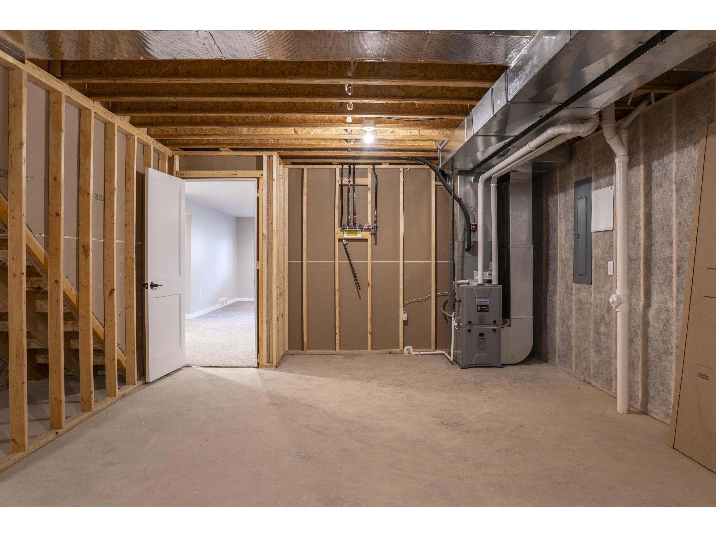 W4946 Battlestone Station #23 Shelby WI 54601 1939725 image29