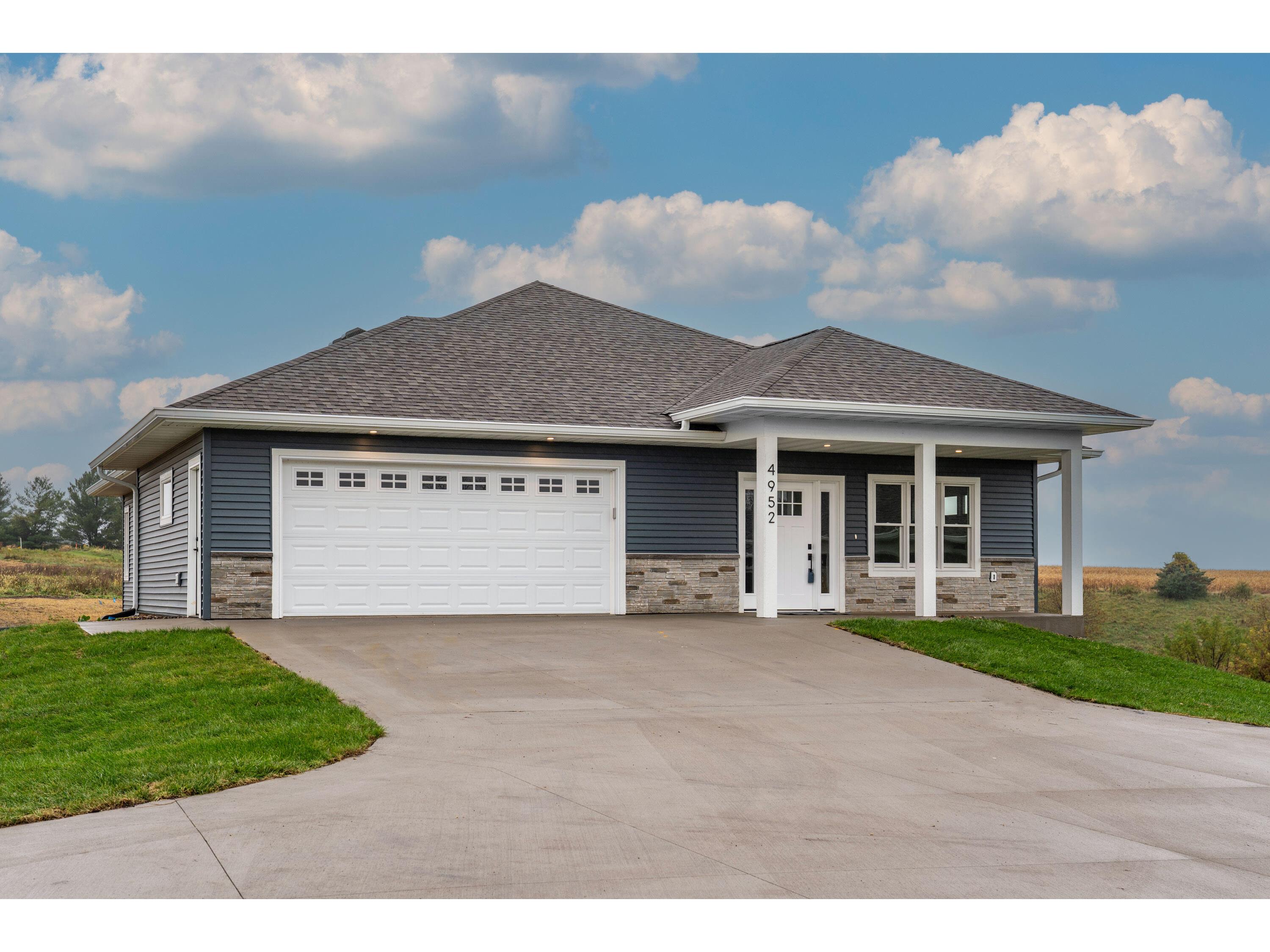 W4952 Battlestone Station #25 Shelby WI 54601 1939726 image2