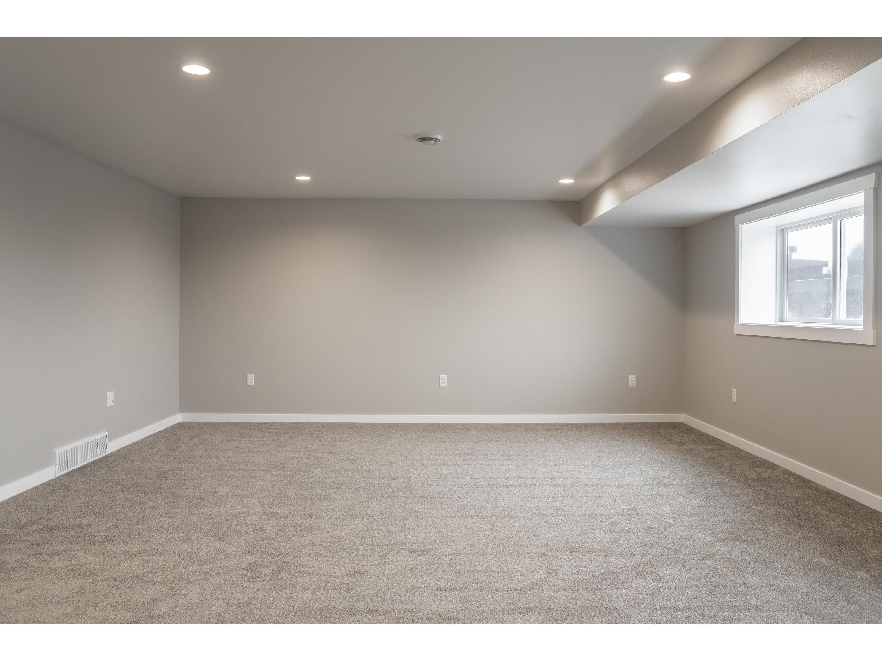 W4952 Battlestone Station #25 Shelby WI 54601 1939726 image23