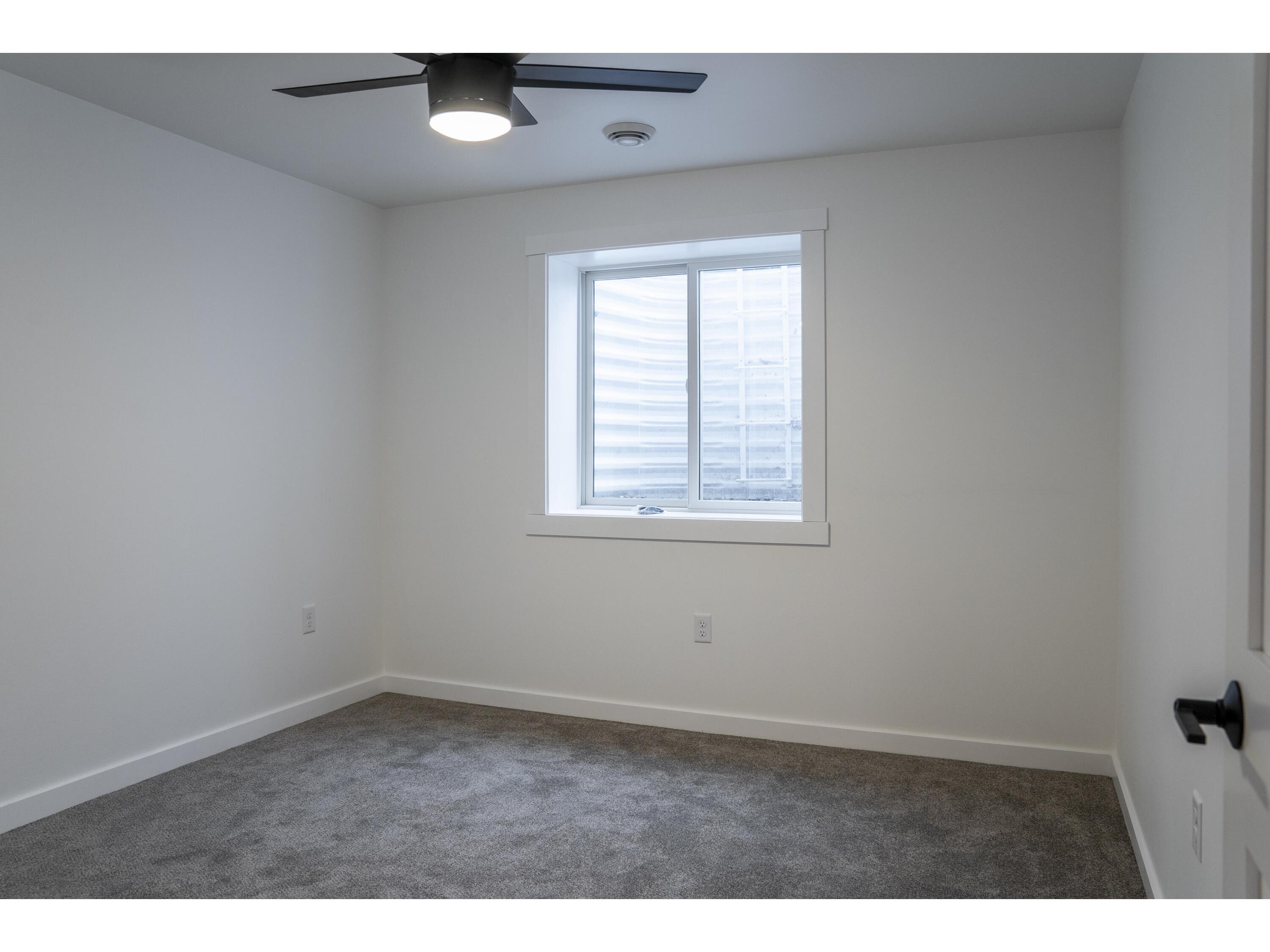 W4952 Battlestone Station #25 Shelby WI 54601 1939726 image26