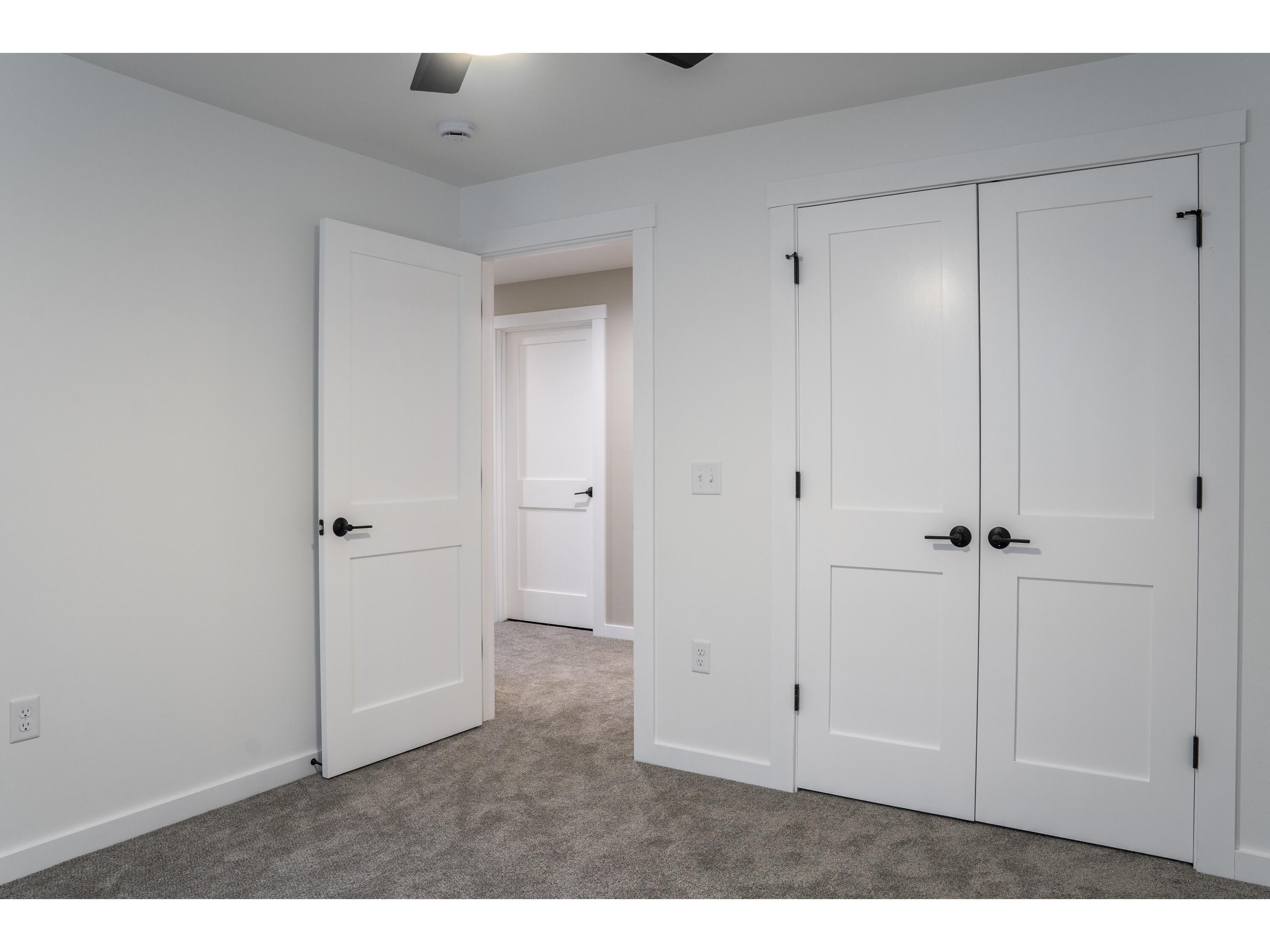 W4952 Battlestone Station #25 Shelby WI 54601 1939726 image27