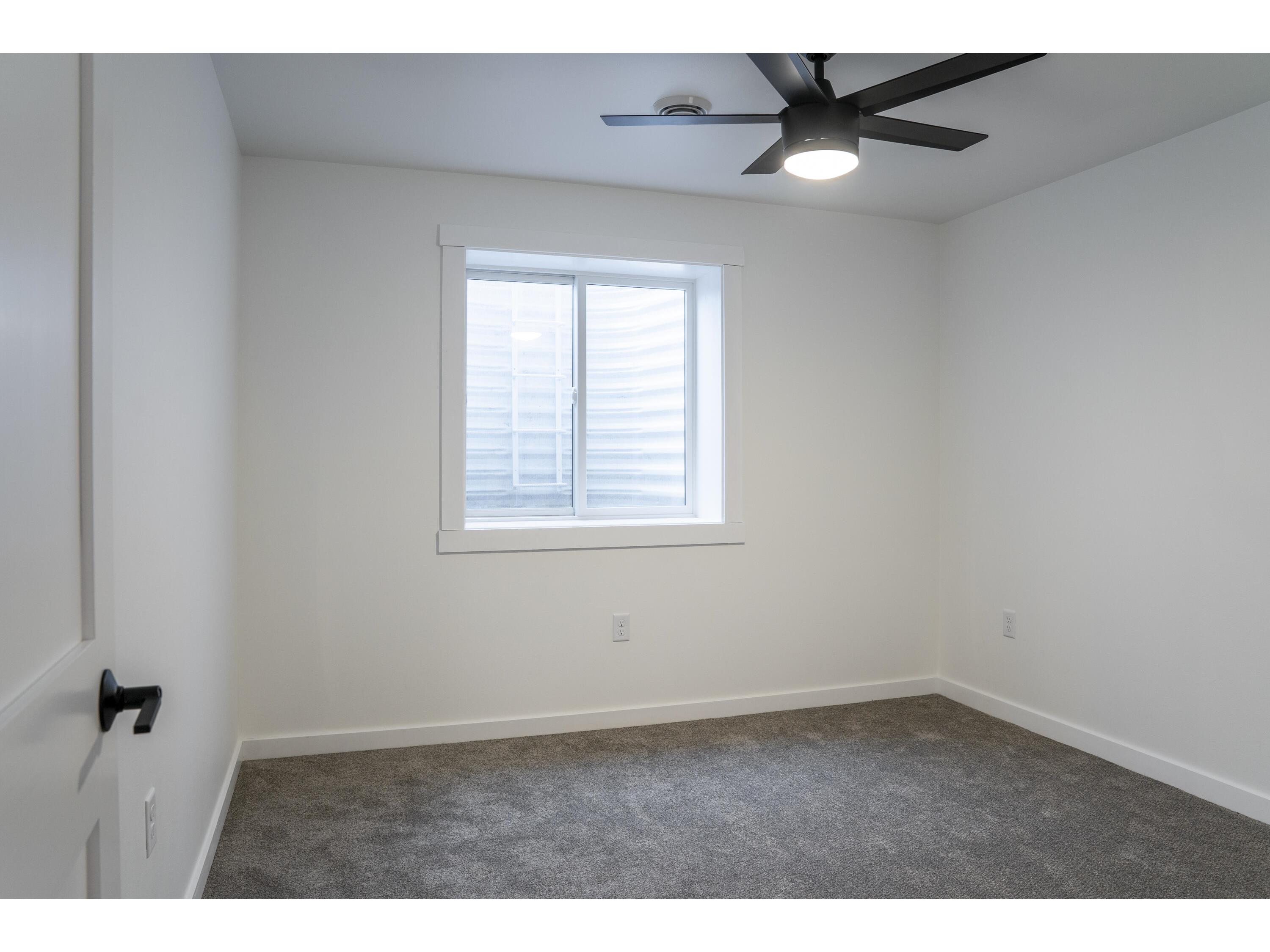 W4952 Battlestone Station #25 Shelby WI 54601 1939726 image28