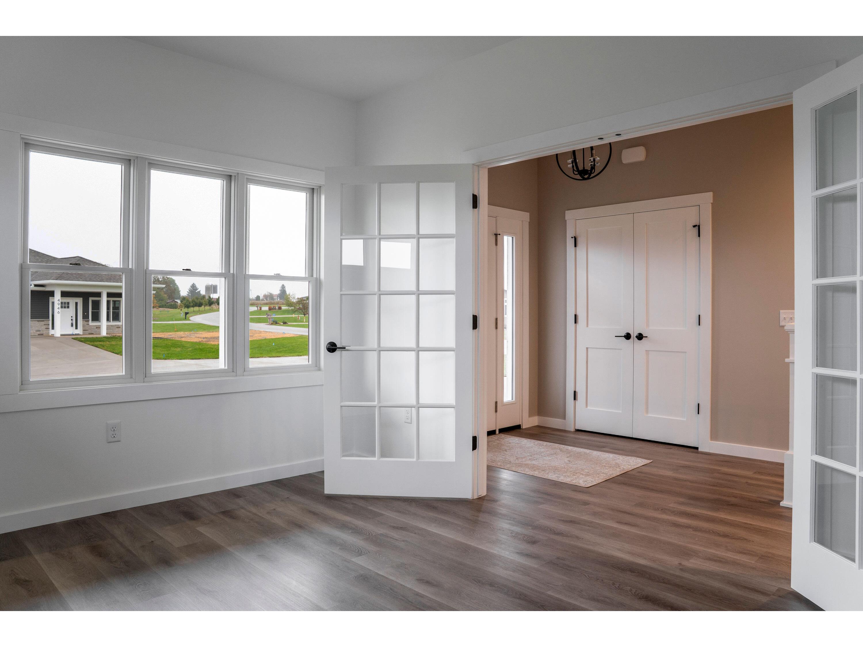 W4952 Battlestone Station #25 Shelby WI 54601 1939726 image4