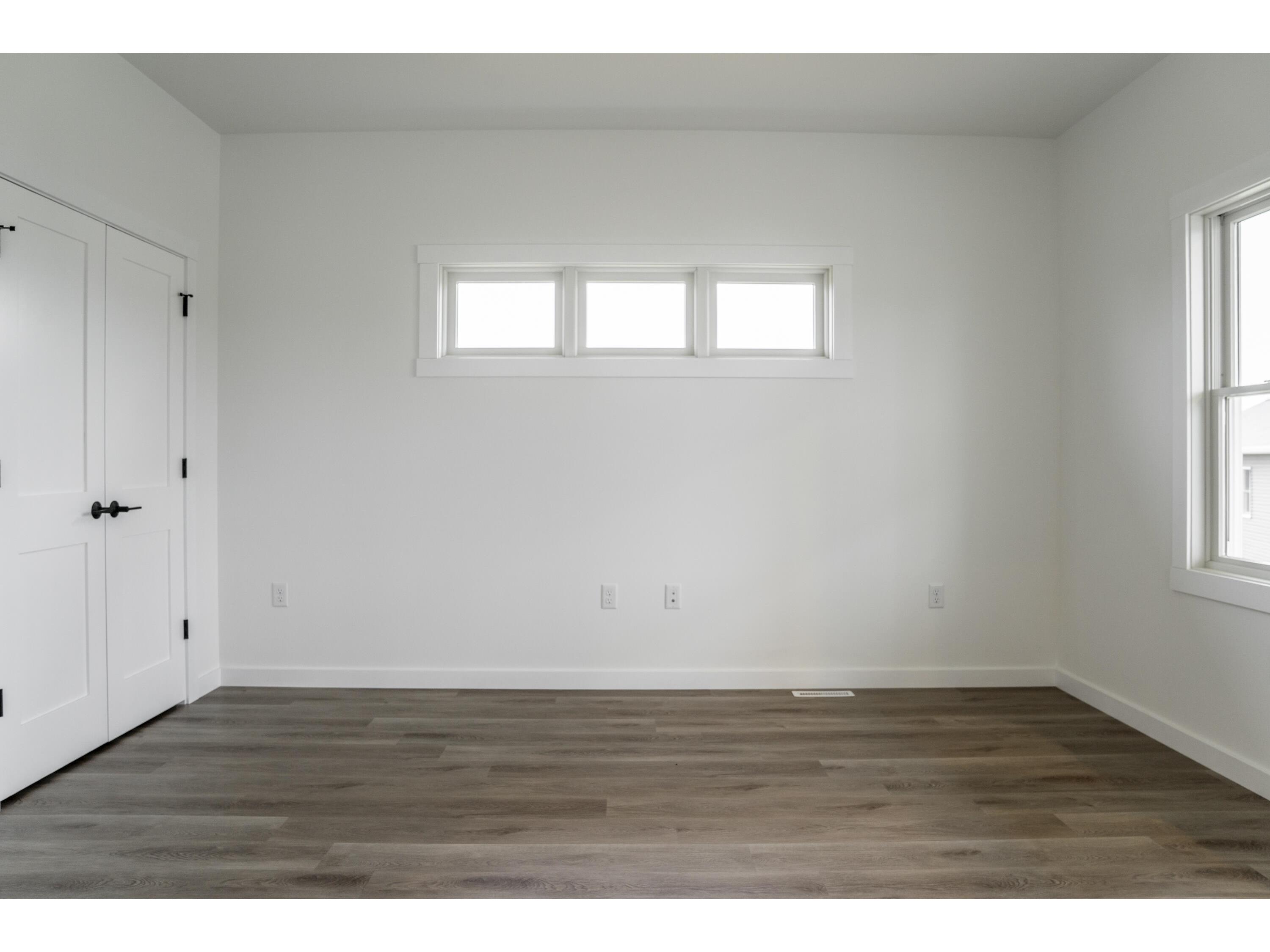 W4952 Battlestone Station #25 Shelby WI 54601 1939726 image6