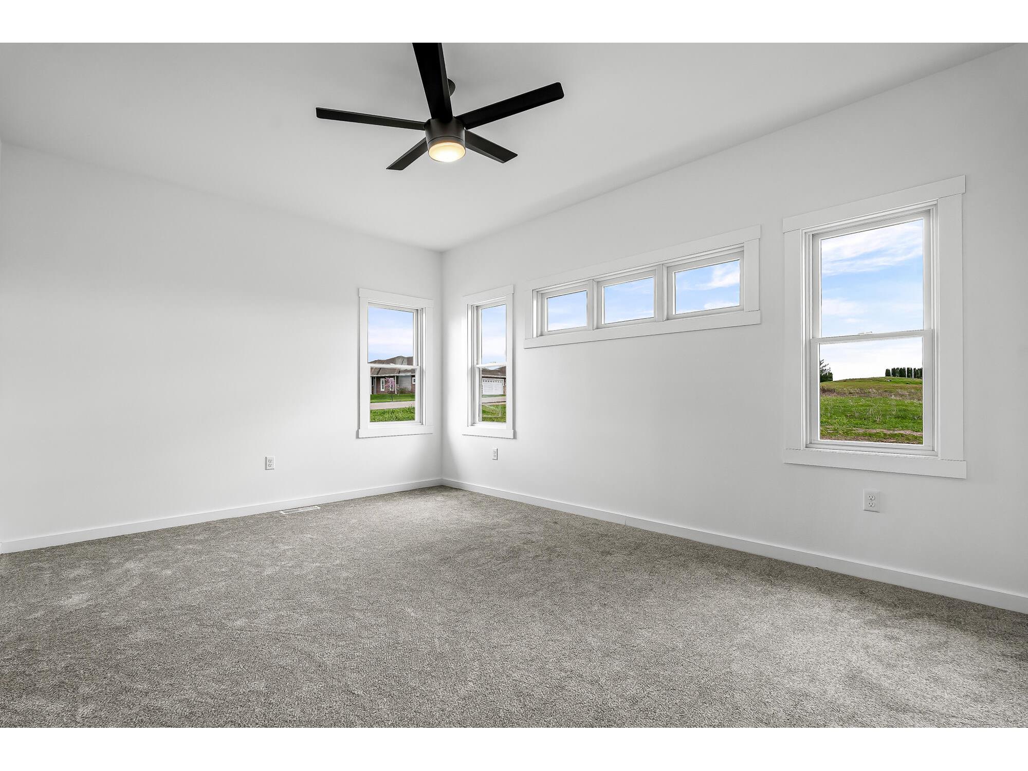 W4952 Battlestone Station #25 Shelby WI 54601 1960309 image16