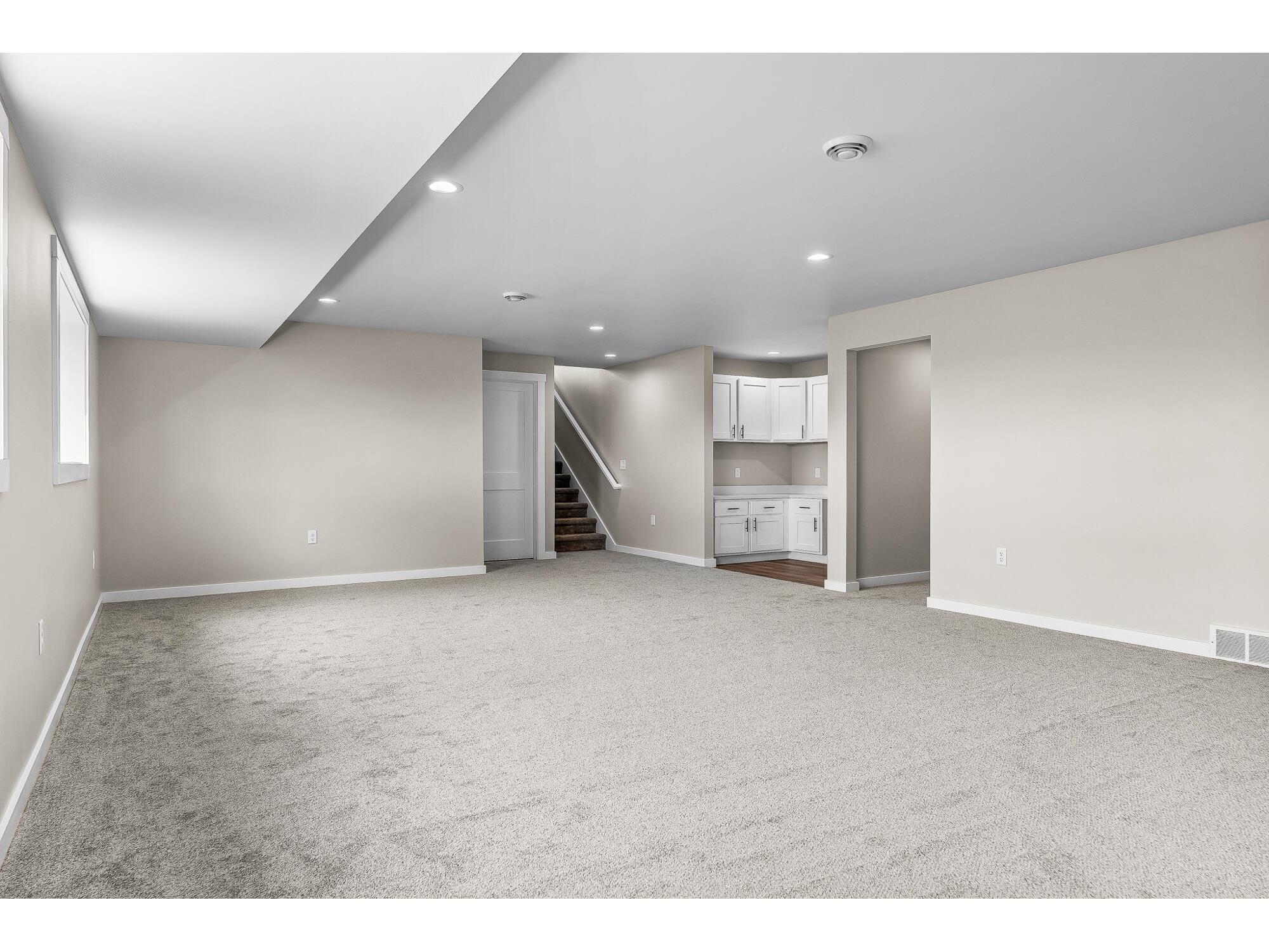 W4952 Battlestone Station #25 Shelby WI 54601 1960309 image24