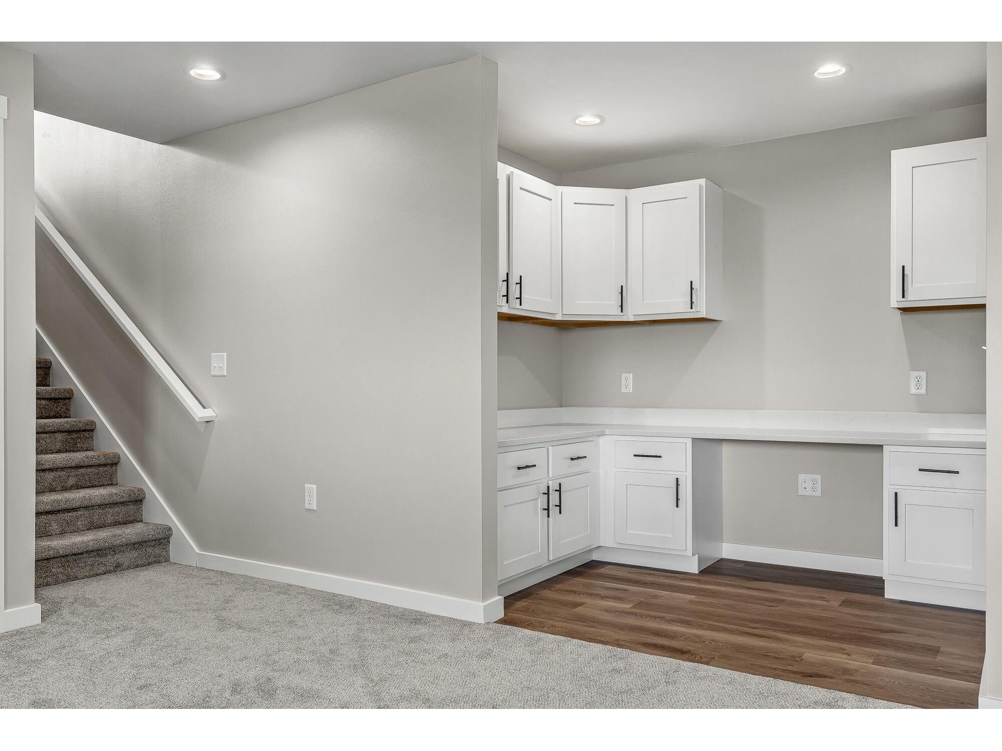 W4952 Battlestone Station #25 Shelby WI 54601 1960309 image25