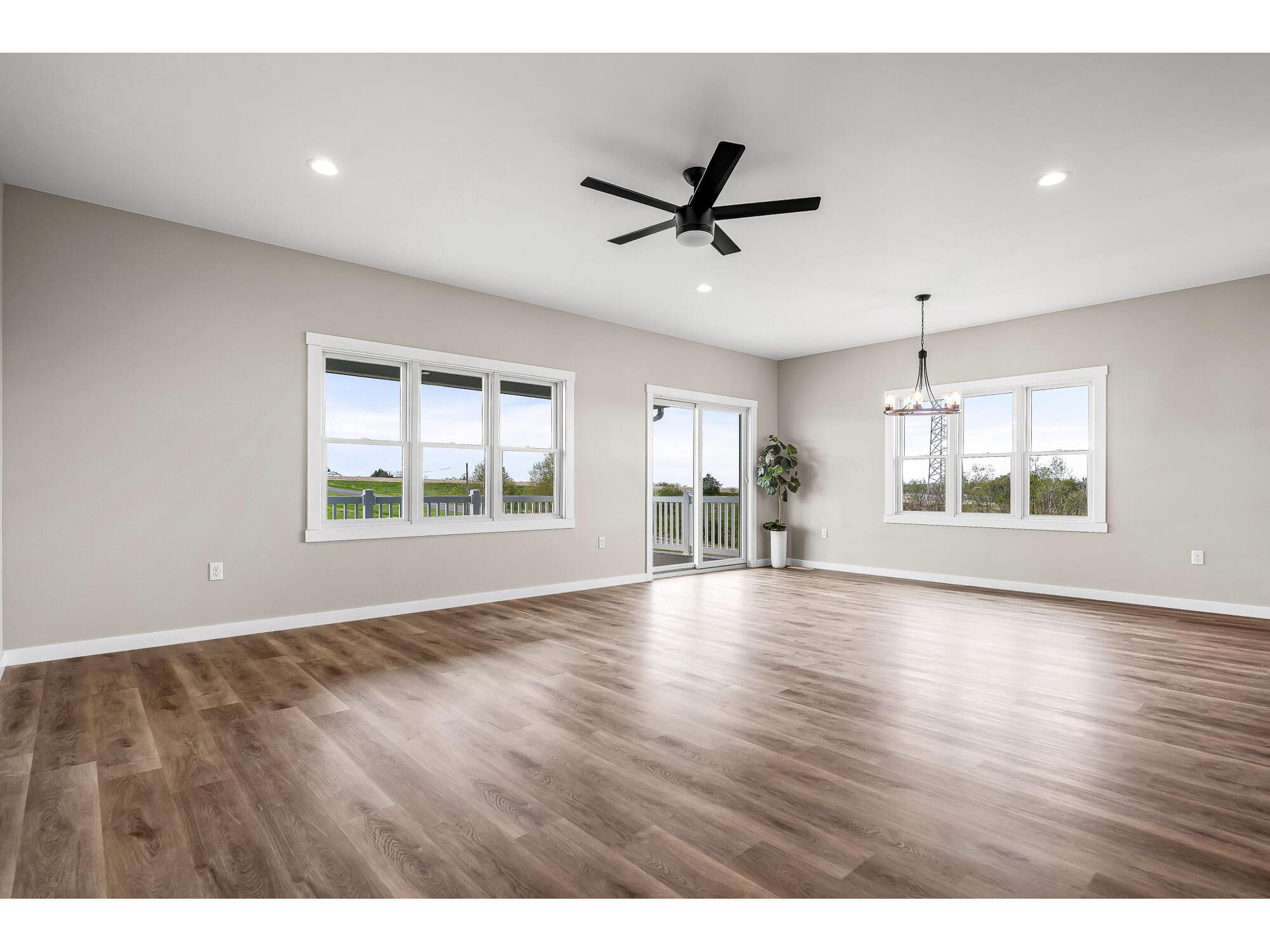 W4952 Battlestone Station #25 Shelby WI 54601 1960309 image7