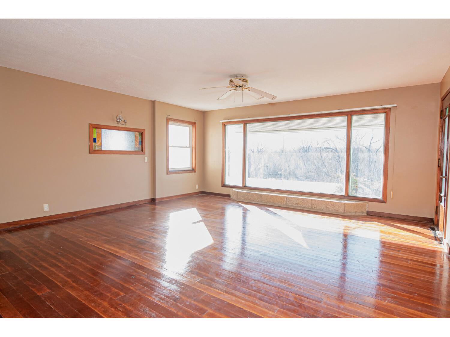 W508 Spur Buffalo WI 54629 1943265 image10