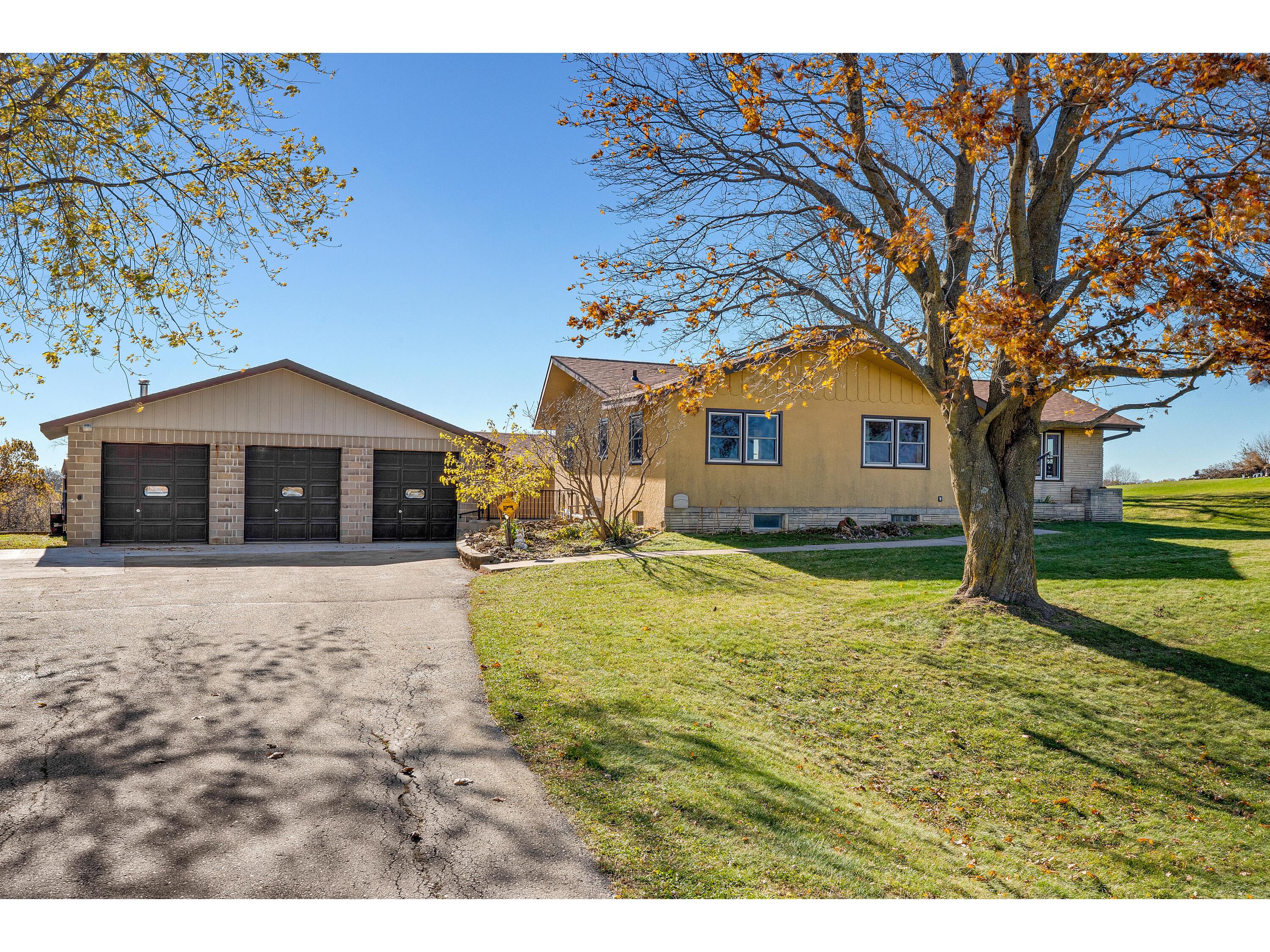 W5285 County Road F Shelby WI 54601 1942340 image1