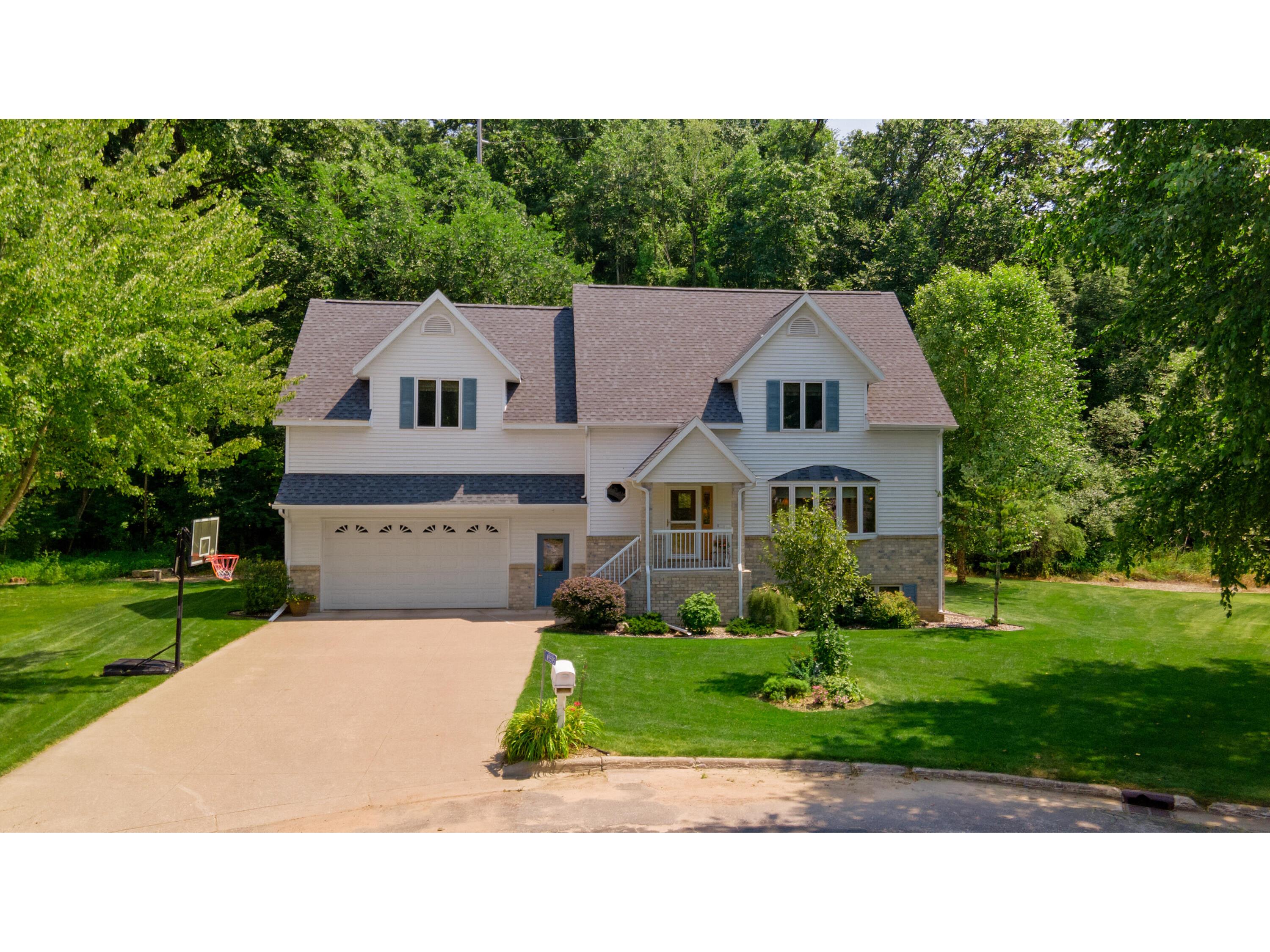 W5595 Southdale Shelby WI 54601 1886082 image1