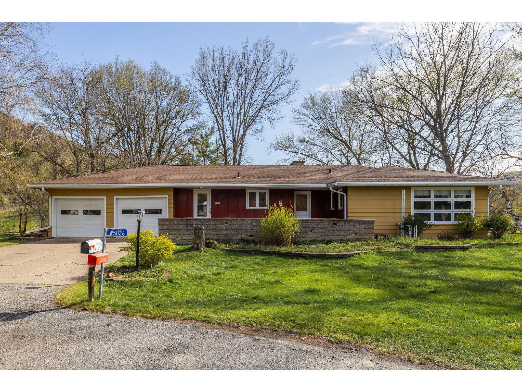 W5826 Coulee Springs Shelby WI 54601 1872510 image1