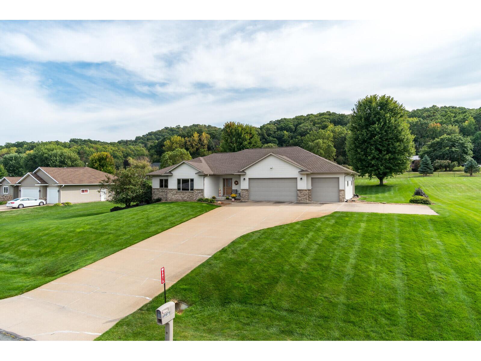 W5975 Schultz Onalaska WI 54650 1892715 image1