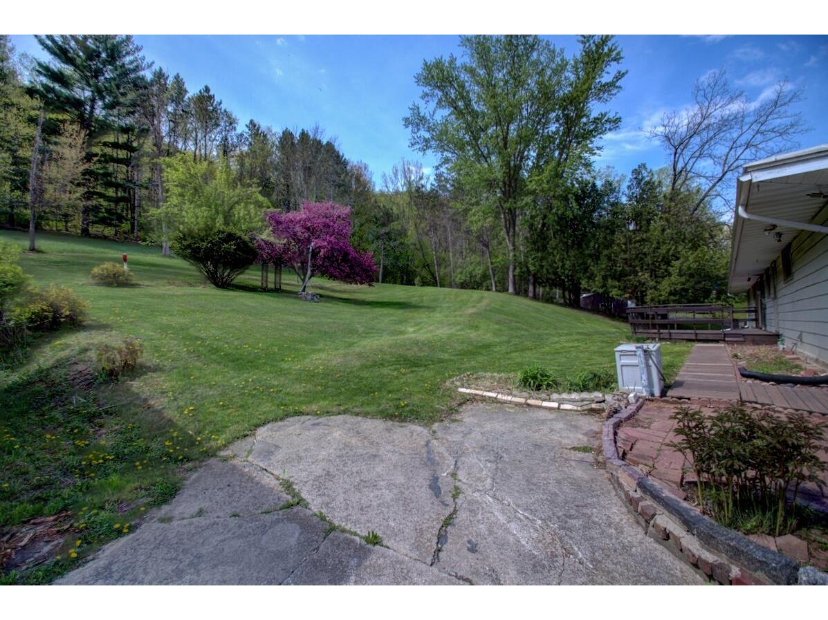 W601 Hillview Bergen WI 54658 1961622 image14