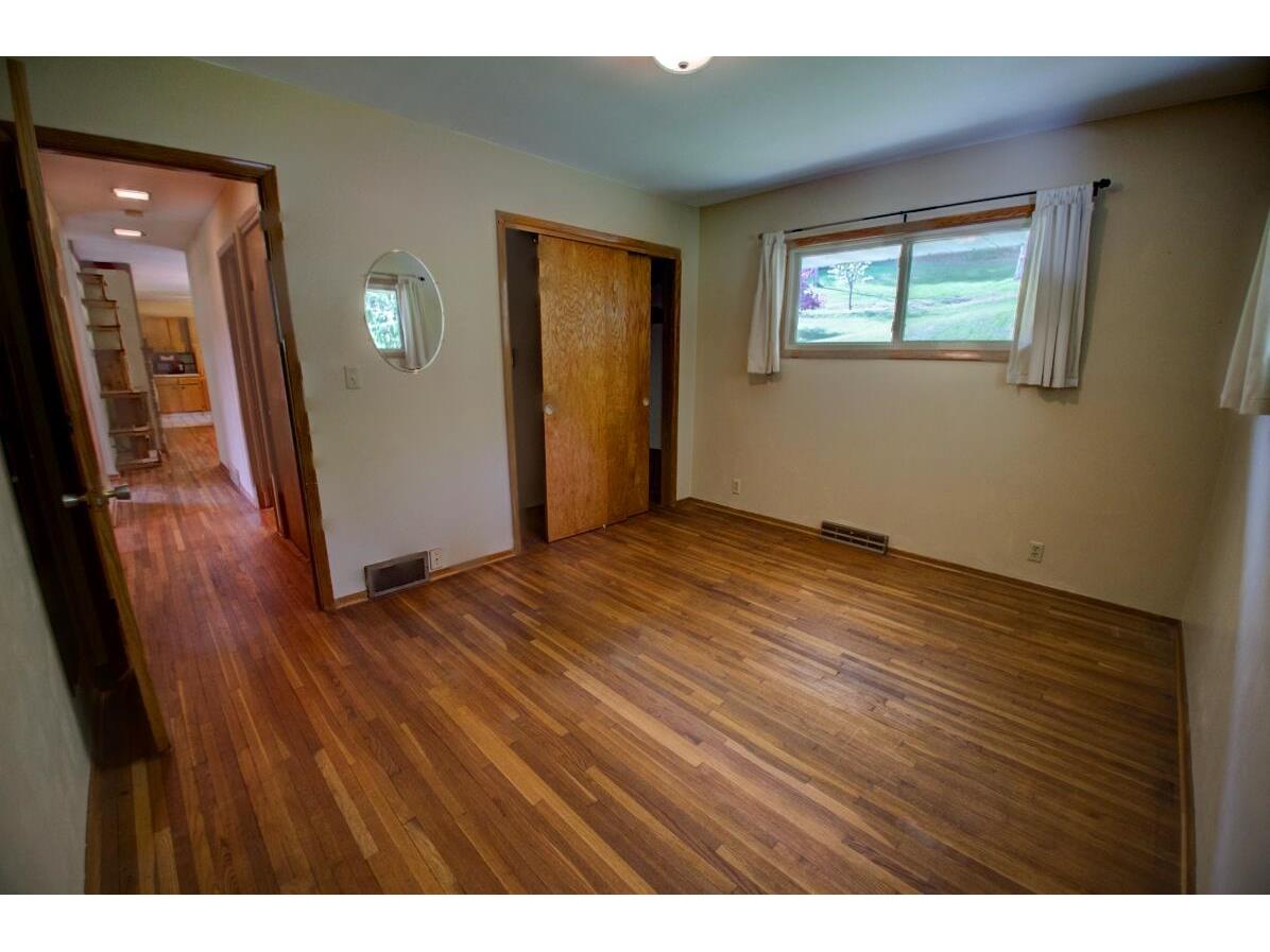 W601 Hillview Bergen WI 54658 1961622 image38