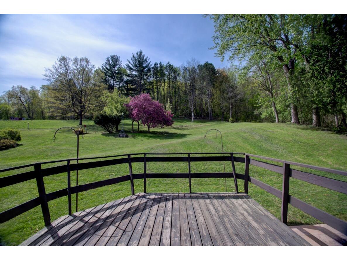 W601 Hillview Bergen WI 54658 1961622 image49