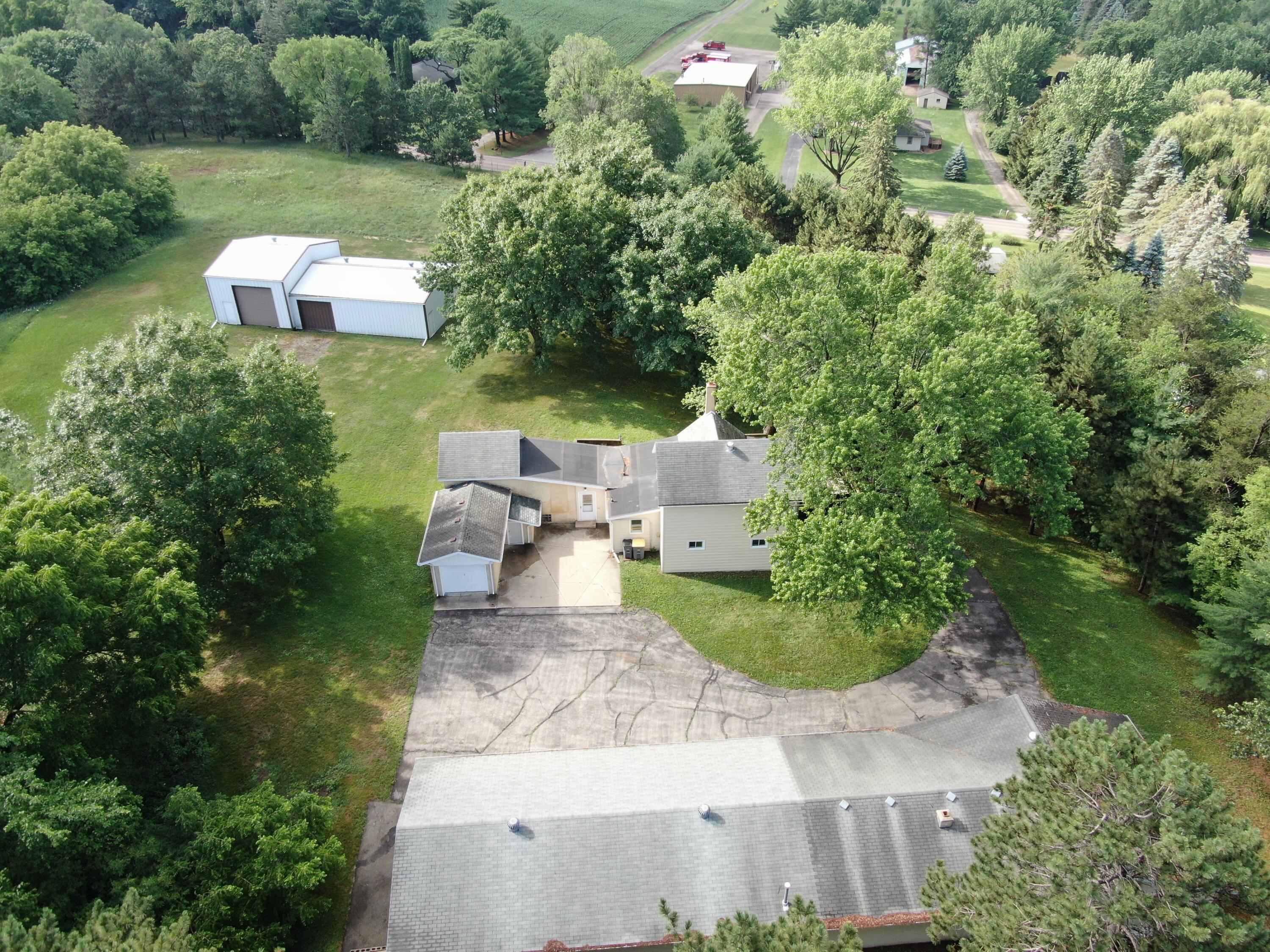 W6132 County Road S, Onalaska, WI 54650 MLS 1720147 Edina Realty